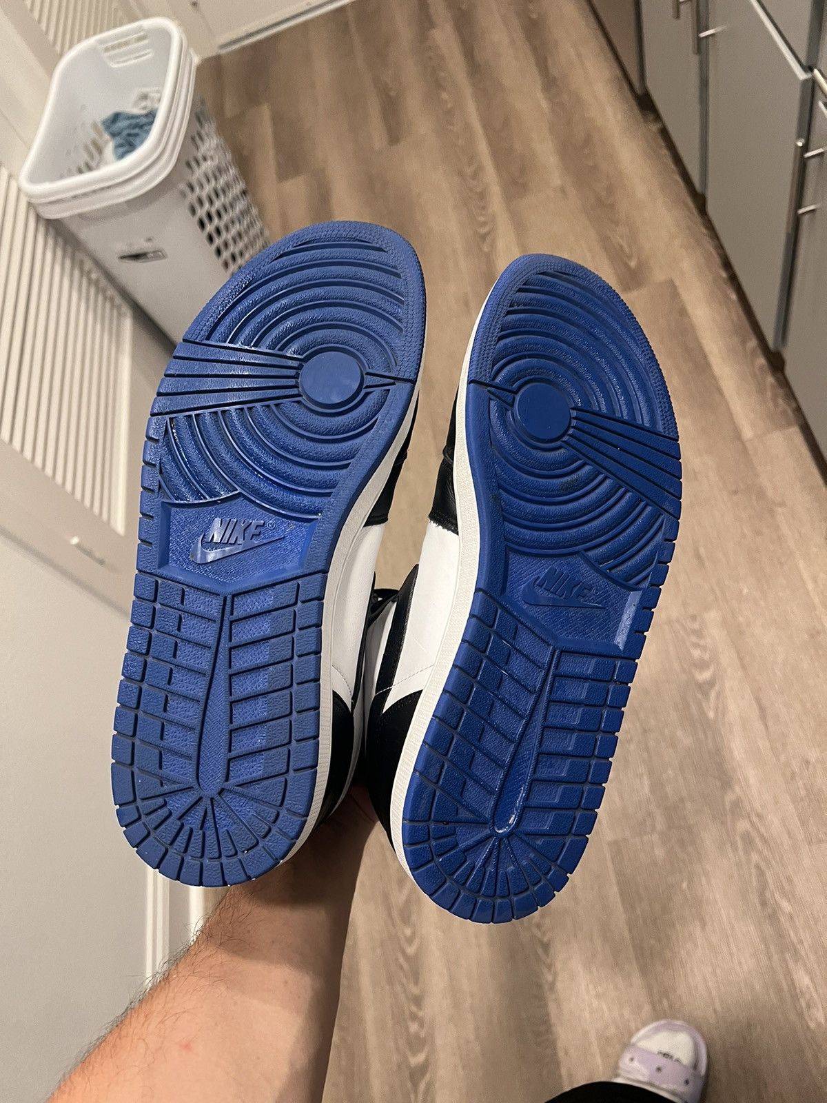 Jordan Brand × Nike Air Jordan 1 Royal Toe Size US 13 / EU 46 - 5 Thumbnail