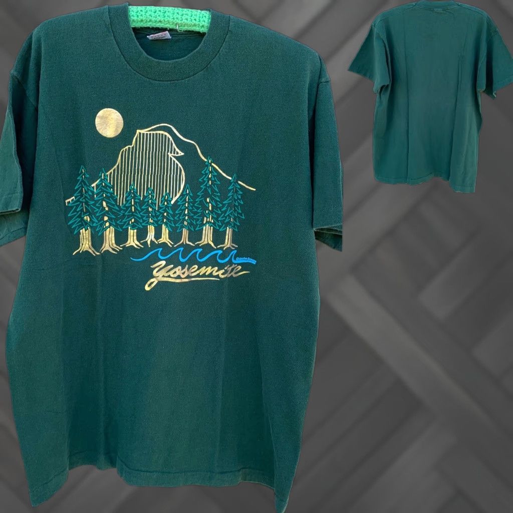 Fruit Of The Loom VINTAGE Yosemite t shirt c Keehn Scenes size XL adult single stitch graphic tee Size US XL / EU 56 / 4 - 1 Thumbnail