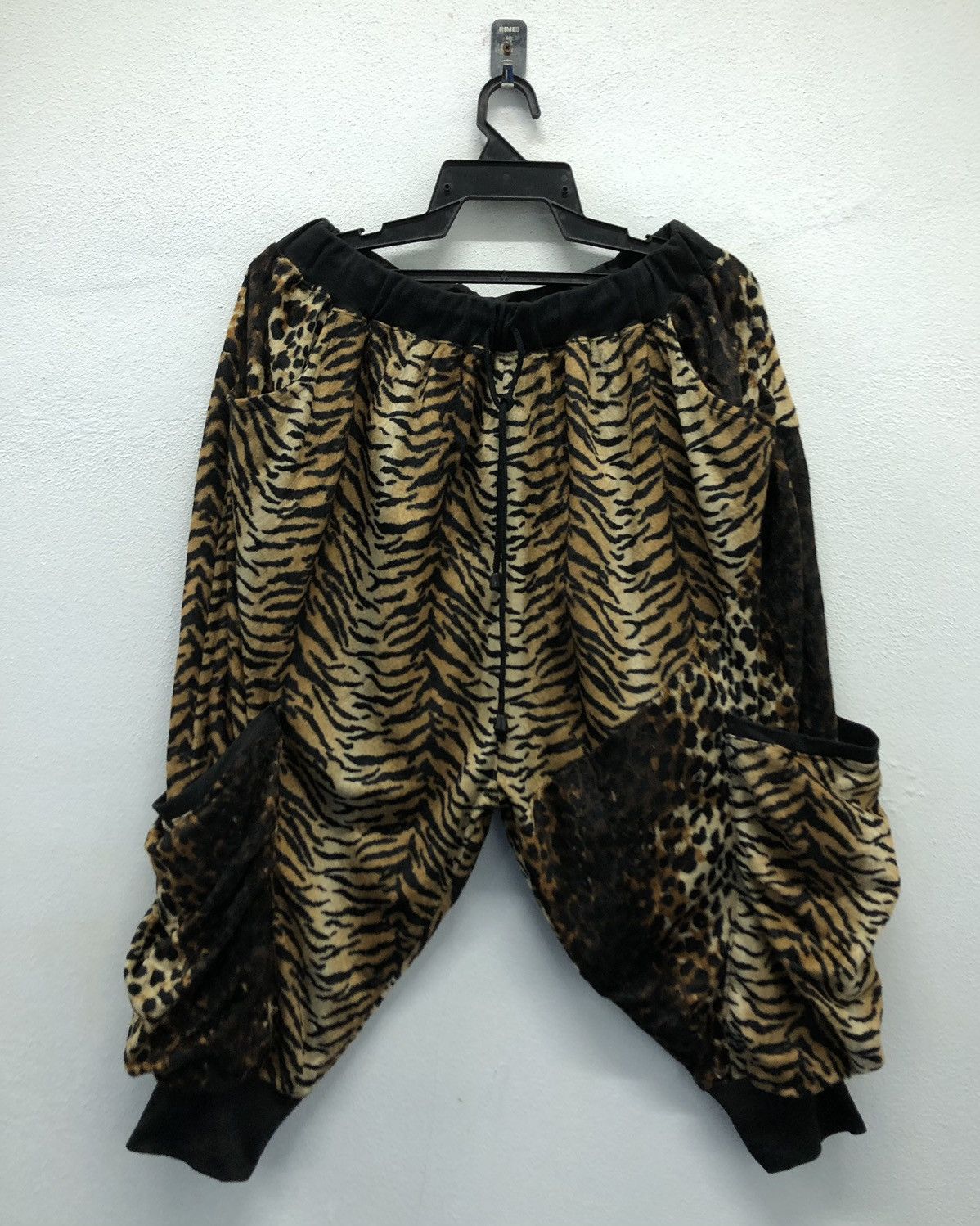Japanese Brand × Vintage Vintage Clash Gear Animal Print Drop-Crotch Pants (Size M) Size 30" / US 8 / IT 44 - 1 Thumbnail