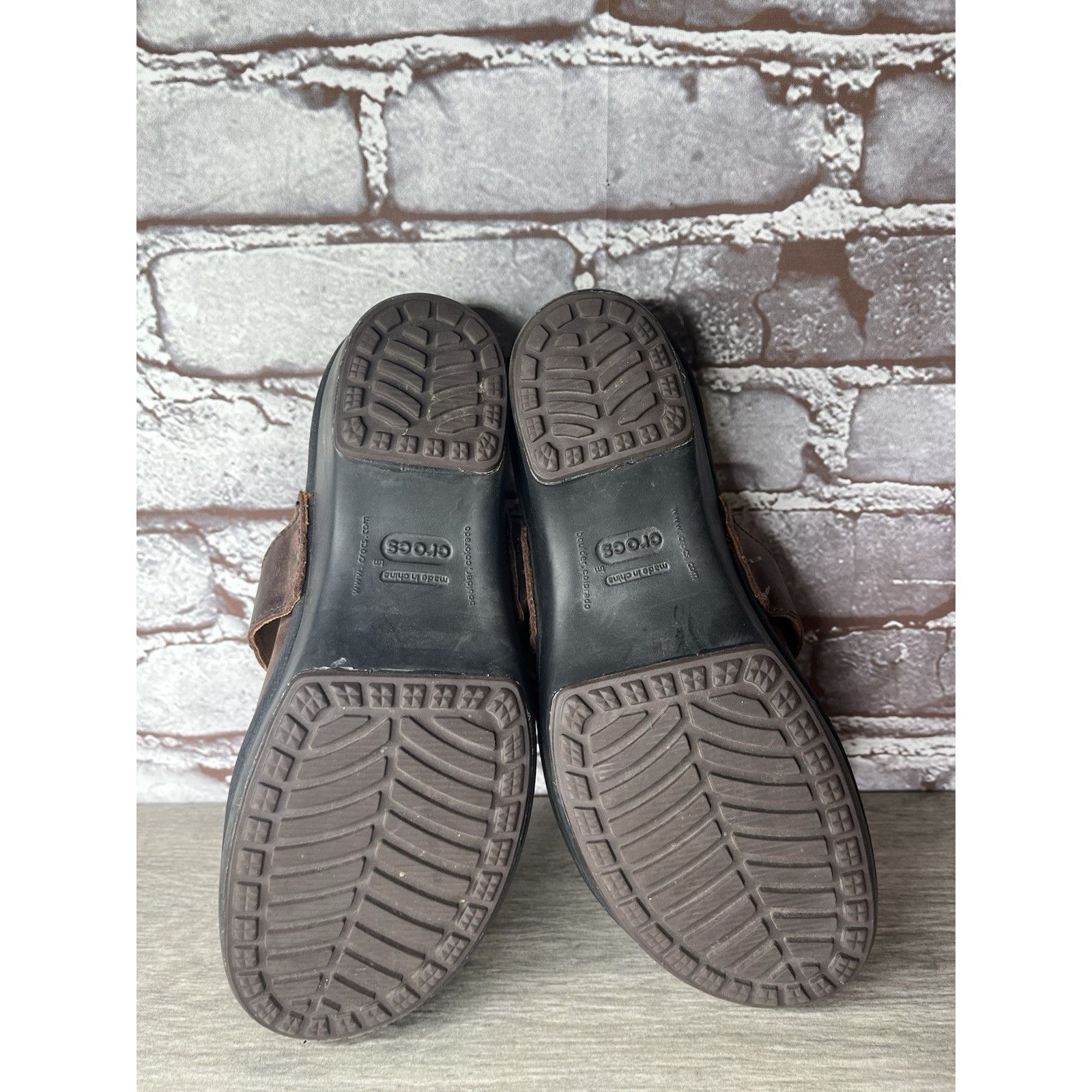 Crocs CROCS COBBLER Brown Leather Brass Buckle Heel Clogs Shoes Wo Size US 7 / IT 37 - 8 Thumbnail