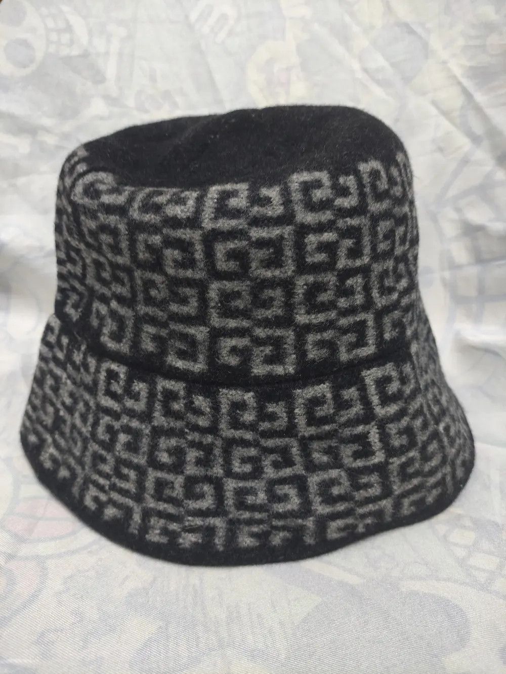 Givenchy GIVENCHY MONOGRAM VINTAGE WOOL BUCKET HAT Size ONE SIZE - 3 Thumbnail