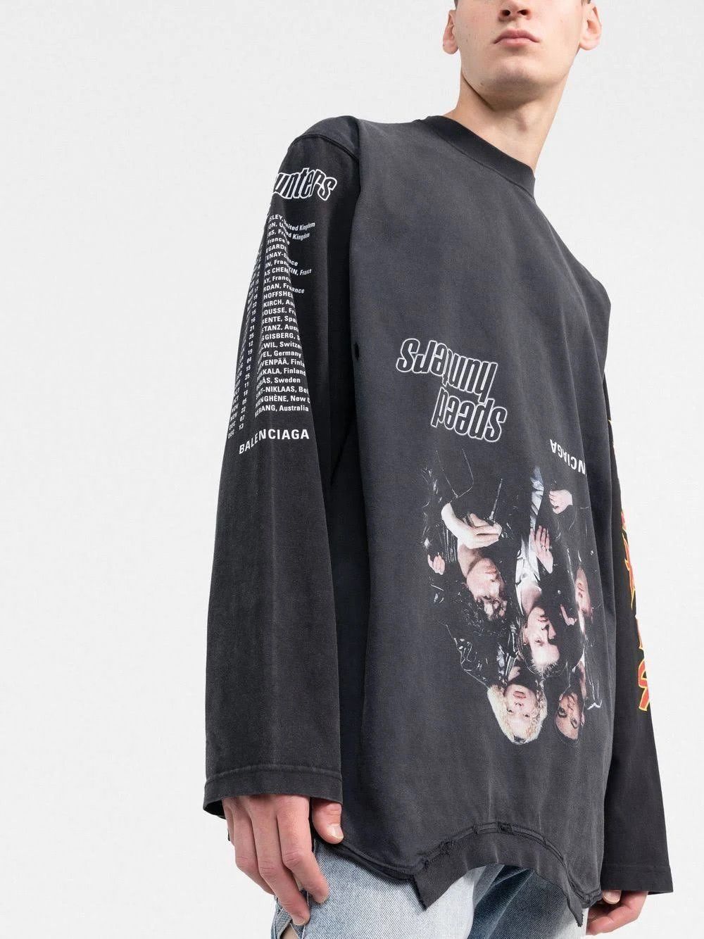 Balenciaga o1bcso1str1124 Upside Down Long Sleeve T- Shirt Oversized Size US M / EU 48-50 / 2 - 5 Thumbnail