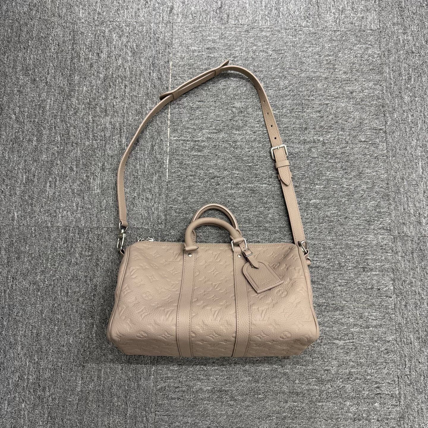 Louis Vuitton louis vuitton lv keepall 35 travel bag Size ONE SIZE - 1 Thumbnail