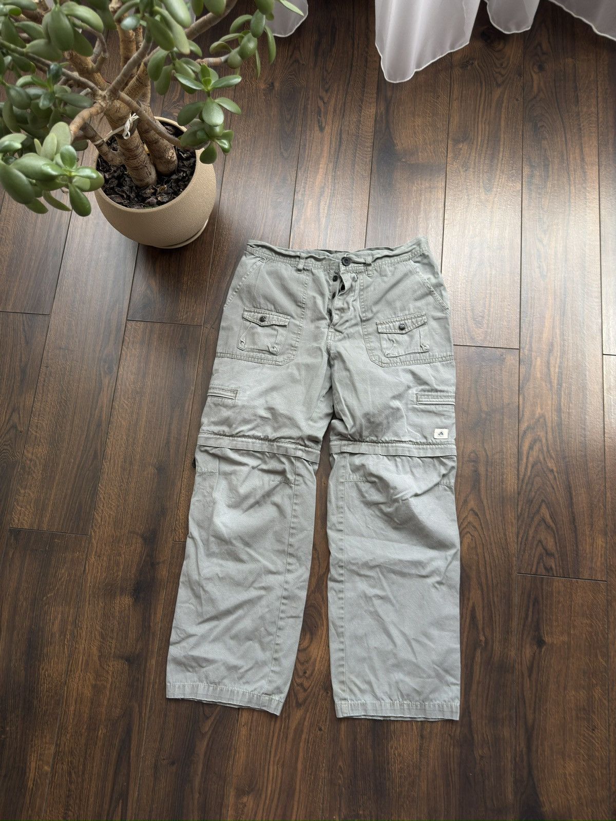Nike ACG Vintage Nike ACG Women's Cargo Pants Size 28" / US 6 / IT 42 - 2 Thumbnail