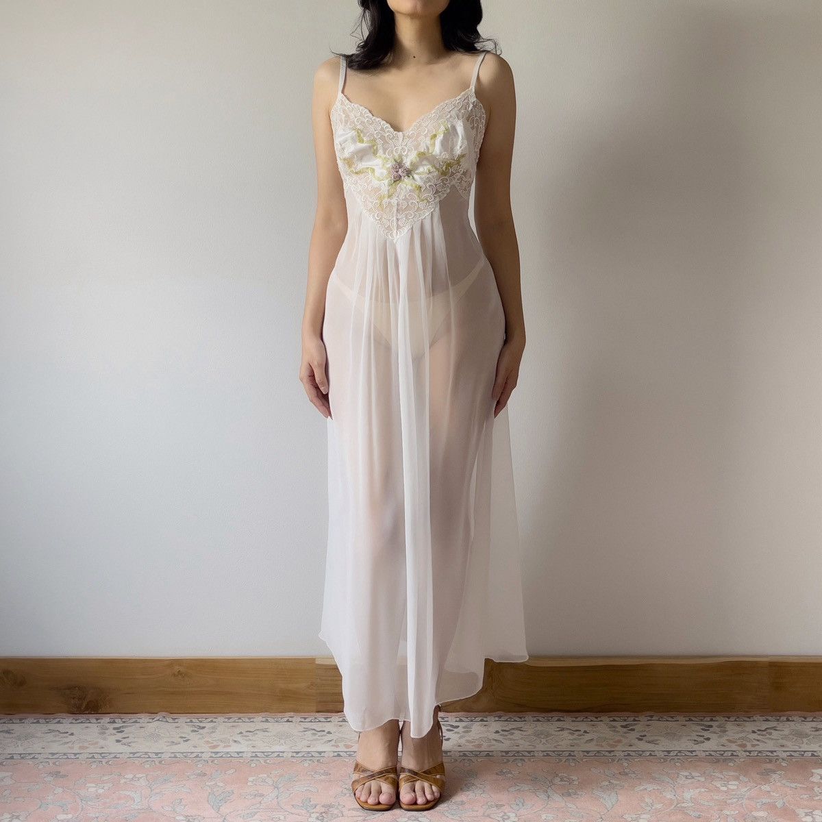 Victoria's Secret × Vintage Romantic White Chiffon Sheer Slip Gown (S-M) Size M / US 6-8 / IT 42-44 - 8 Thumbnail
