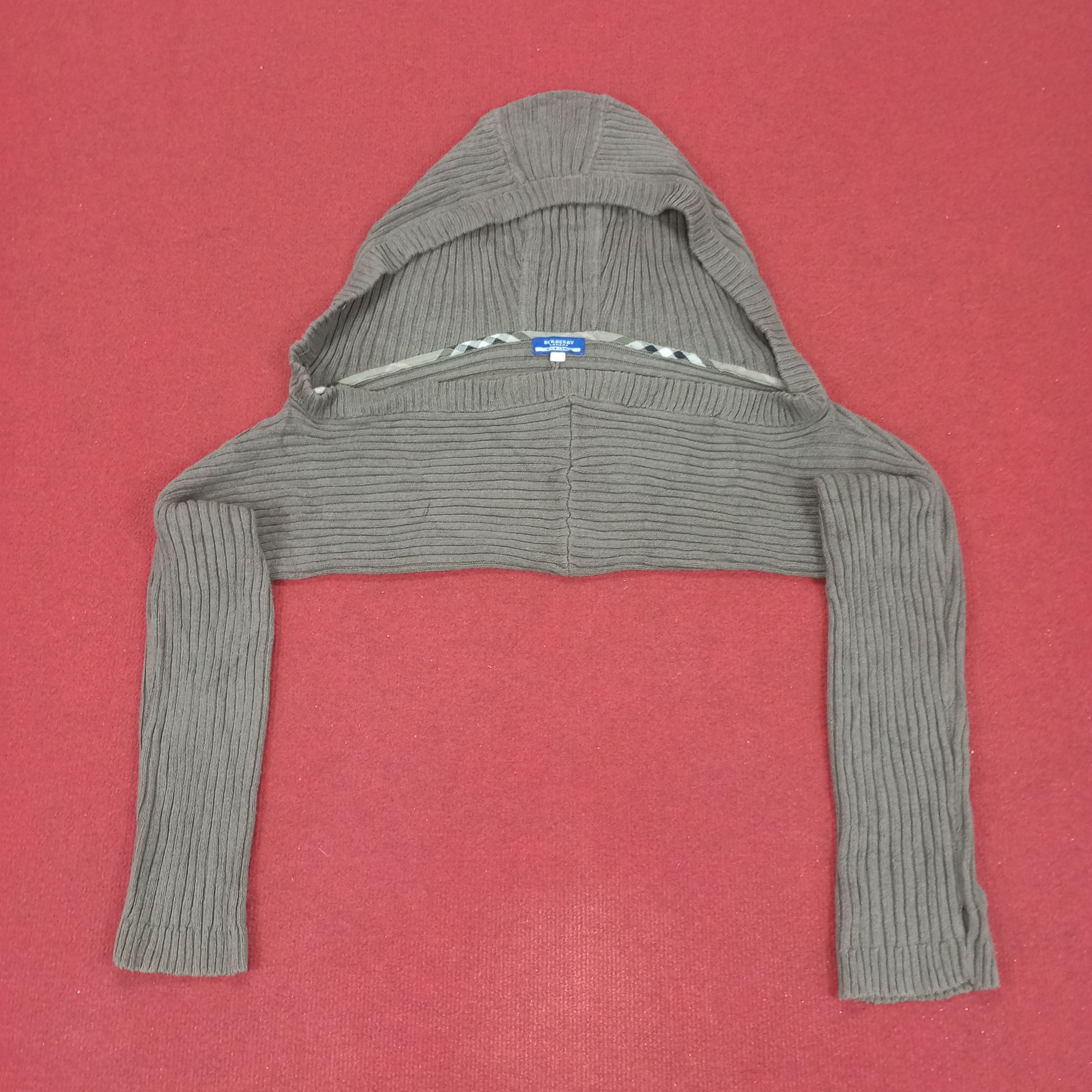 Burberry London Crop Top Fashion Style