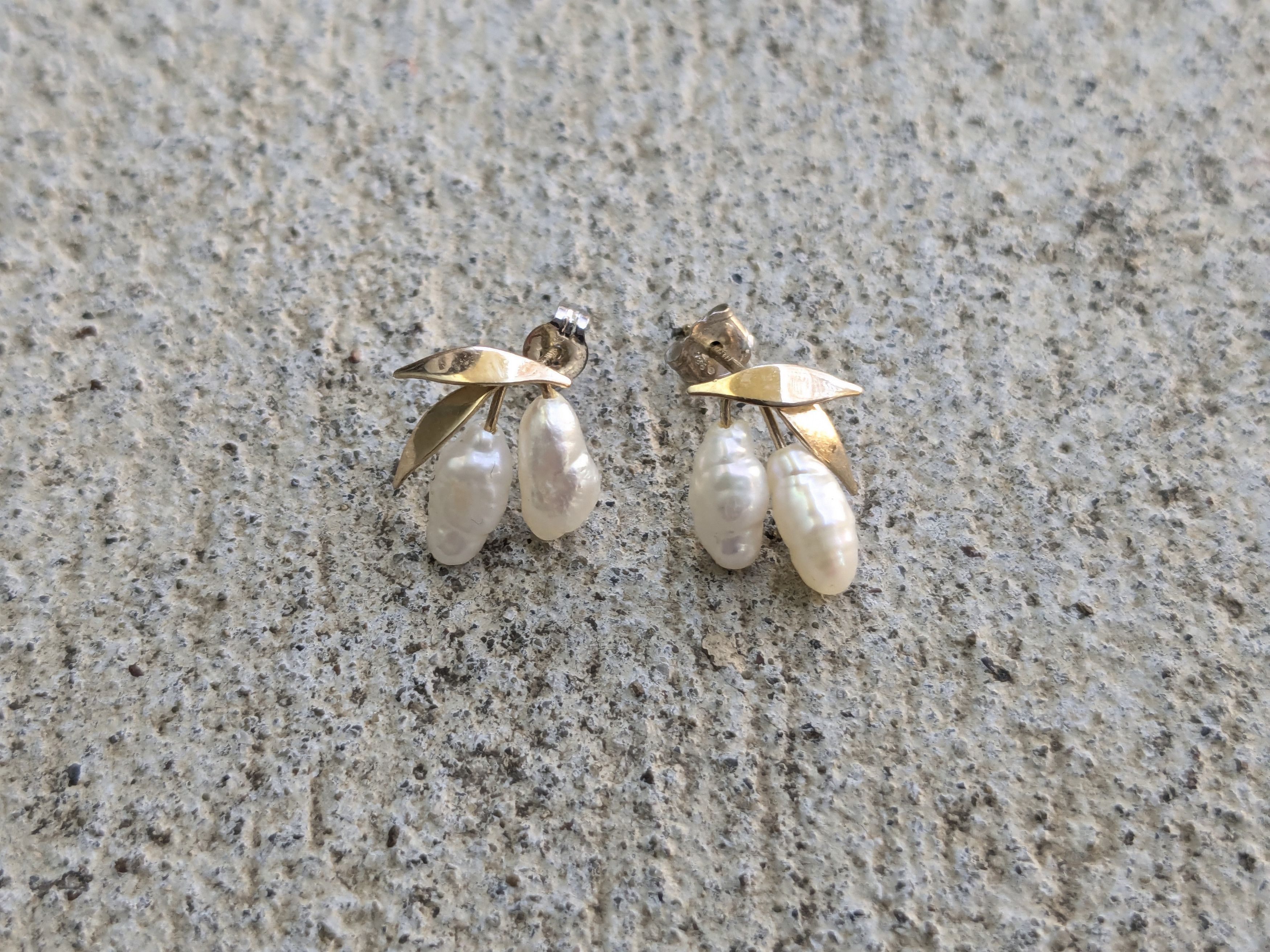 Jewelry × Vintage 14k Yellow Gold Baroque Pearl Earrings Dangle Size ONE SIZE - 5 Thumbnail
