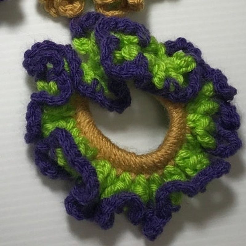 Handmade NWT Handmade Crocheted Hair Scrunchie Set of 3 Size ONE SIZE - 4 Thumbnail