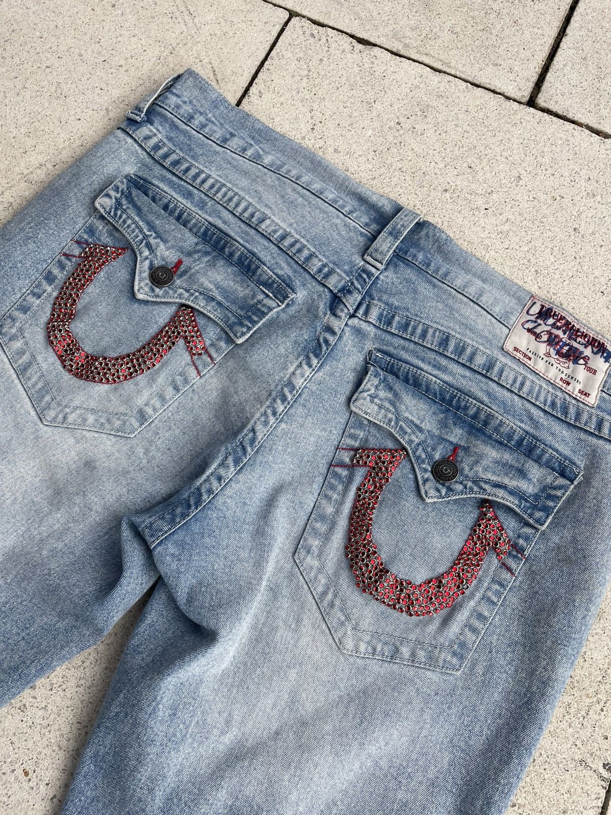 True Religion 🚨 Light Wash/Red Crystal Billys by Uncomfortable Clothing 🚨 Size US 38 / EU 54 - 2 Thumbnail