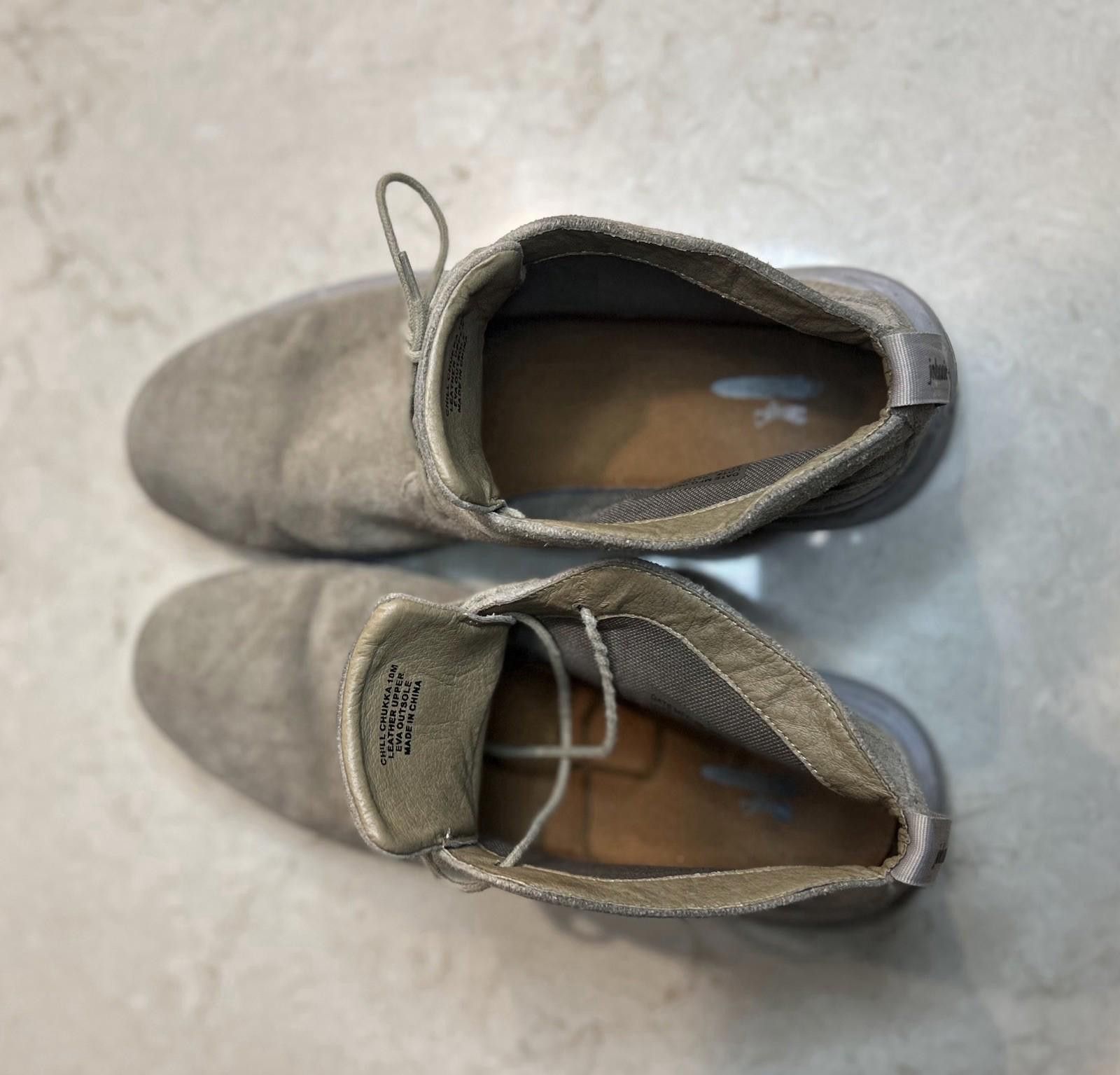 johnnie-O Johnnie-O Suede Chill-Chukka Boots Men 10M Taupe Lightweight Size US 10 / EU 43 - 4 Thumbnail