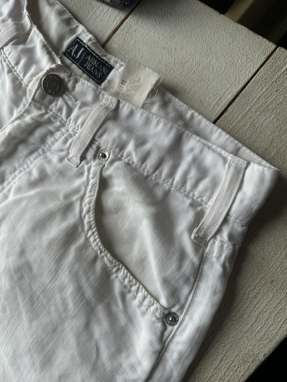 Giorgio Armani VNTG 🚨 BAGGY ARMANI JEANS LUXURY WHITE WITH LOGO PANTS Size US 31 - 6 Thumbnail