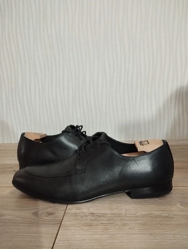 Salvatore Ferragamo Leather Shoes Size 9 in Black, Men's