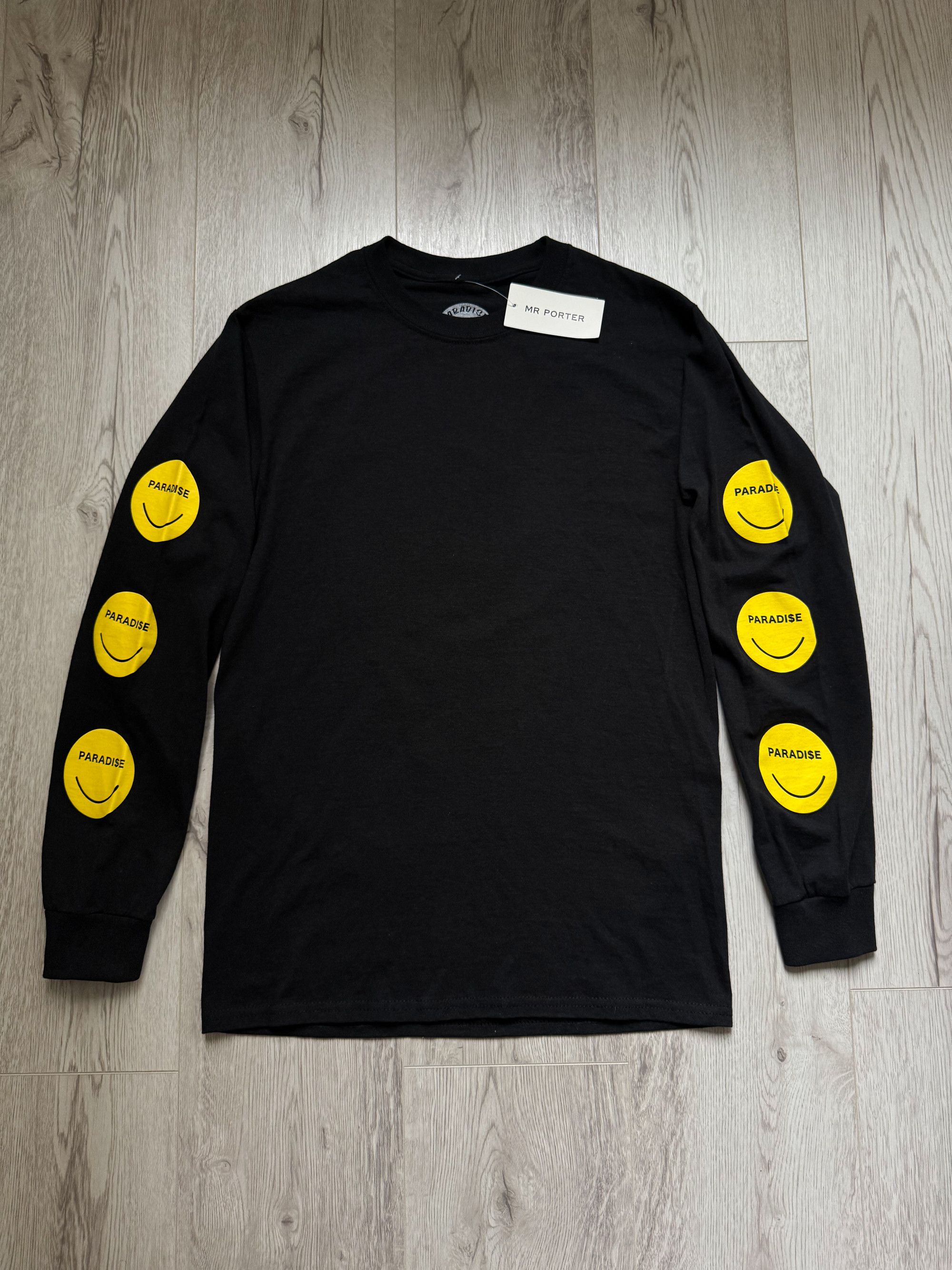 Paradise Smile Black Long Sleeve T-Shirt Size S (small) Made in US Size US S / EU 44-46 / 1 - 1 Thumbnail