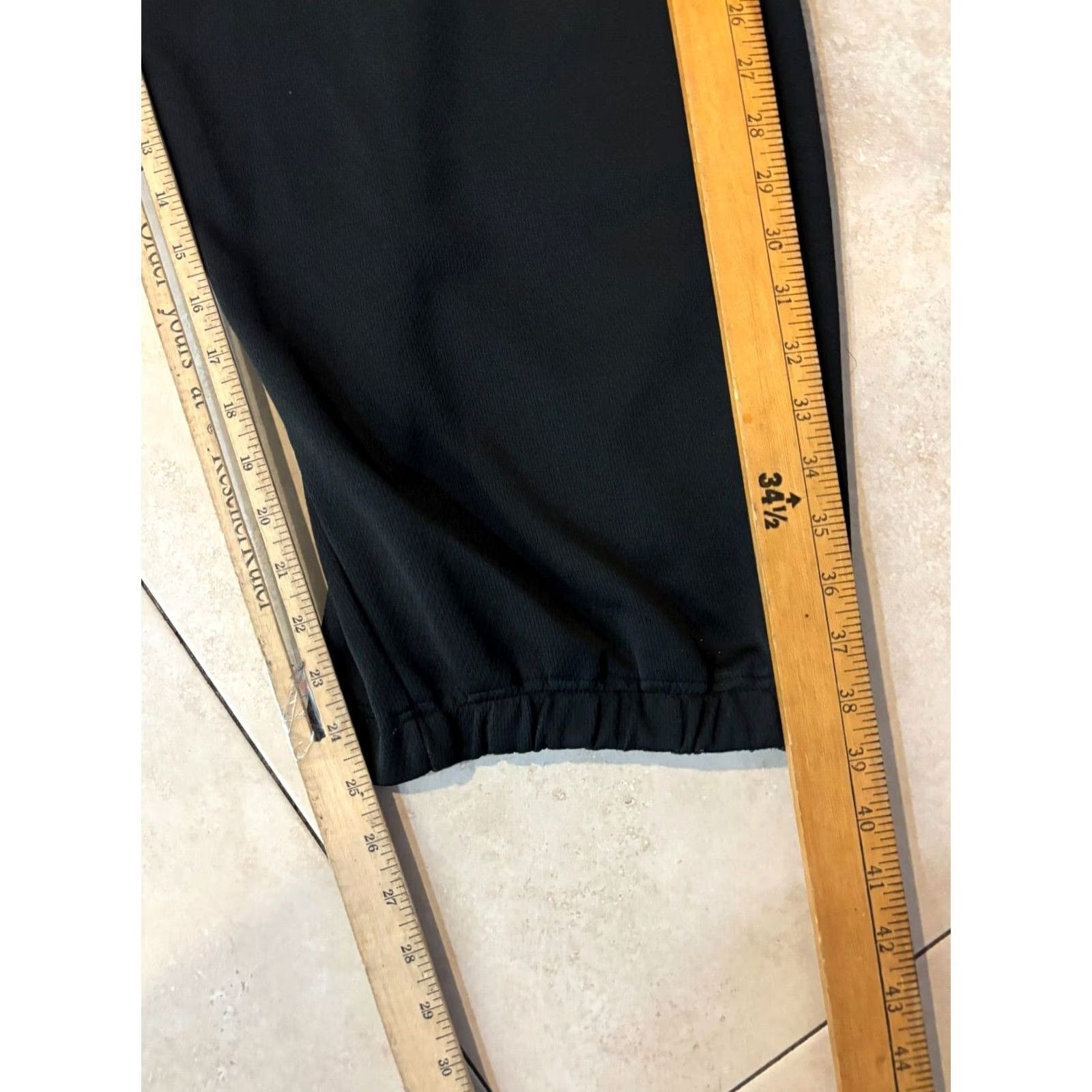 Nike Nike Track Pants Nike Dri-FIT 2XL Black 100% Polyester Mens Pants Athletic Pockets Lightweight Adjustable Waist Gym Running 877 Size US 39 - 6 Thumbnail