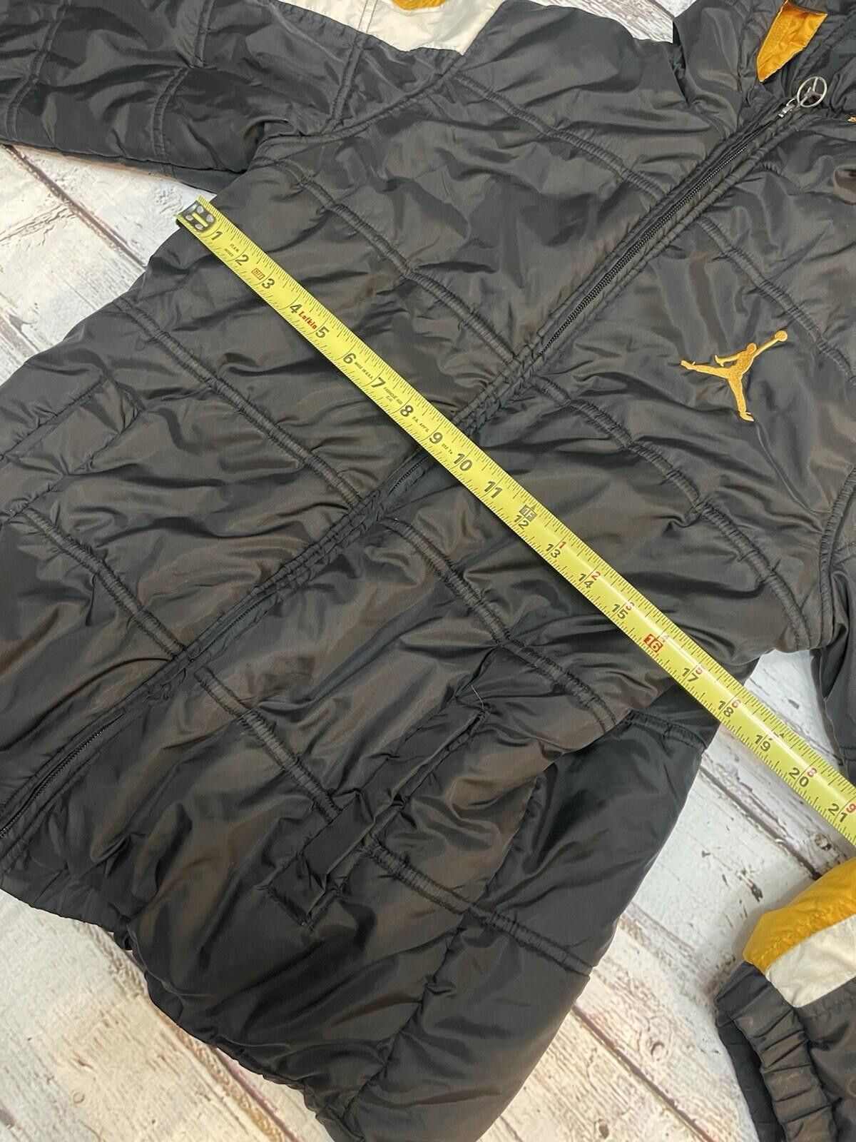 Nike Y2K Jordan Puffer Yellow Black Vintage Size XL Youth Size US XL / EU 56 / 4 - 7 Thumbnail