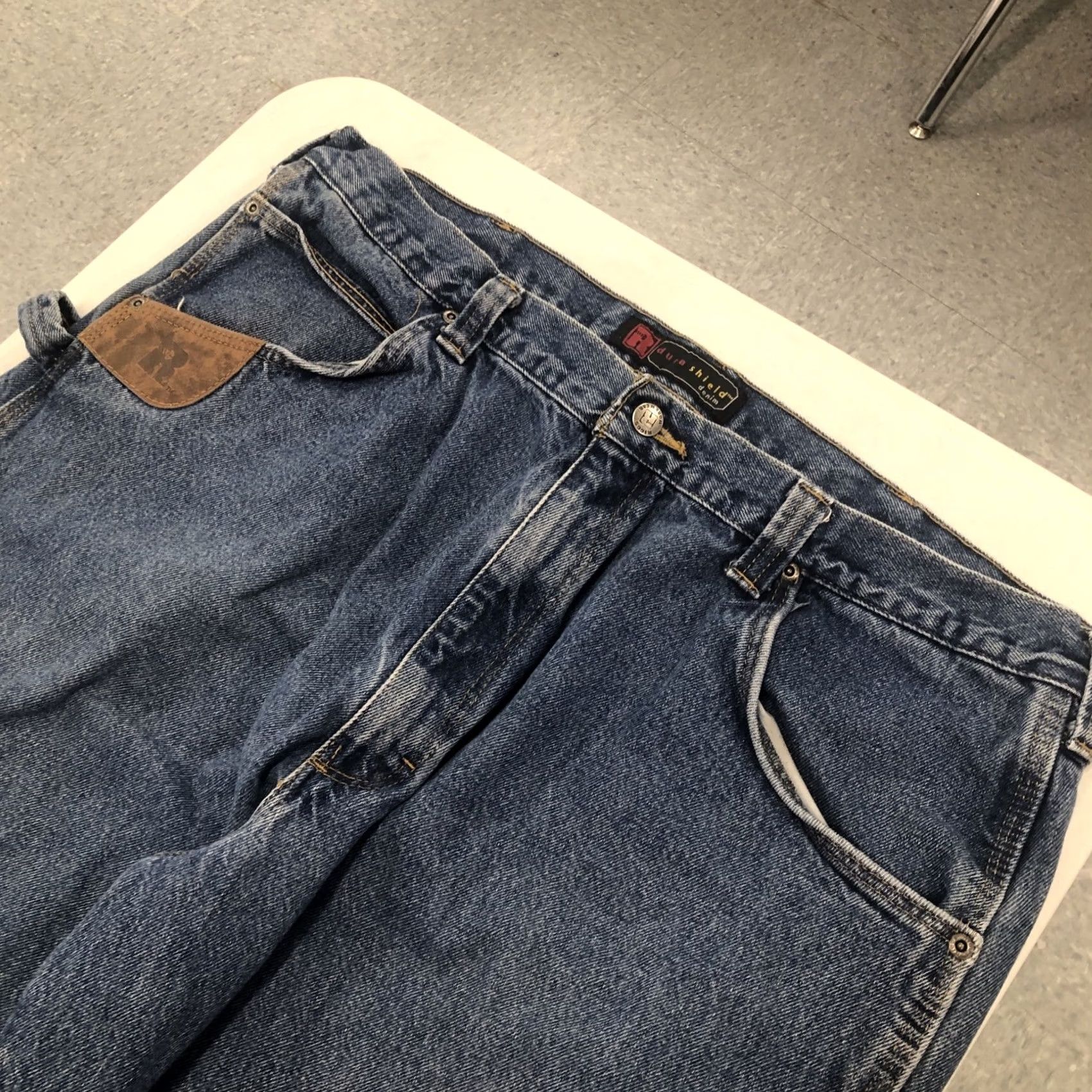 Wrangler Wrangler Men's Riggs Workwear Carpenter Utility Jeans Denim Blue 40x31 Relaxed Straight 5-Pocket Mens Jeans Size US 40 / EU 56 - 2 Thumbnail