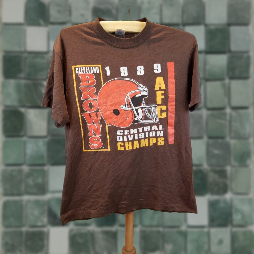 Vintage VINTAGE Cleveland Browns T-Shirt SZ L Brown Single Stitch 89' AFC Central Champs Mens Shirt Short Sleeve Cotton Jersey 20 Inch Chest Back 26 Inch Size US L / EU 52-54 / 3 - 1 Thumbnail