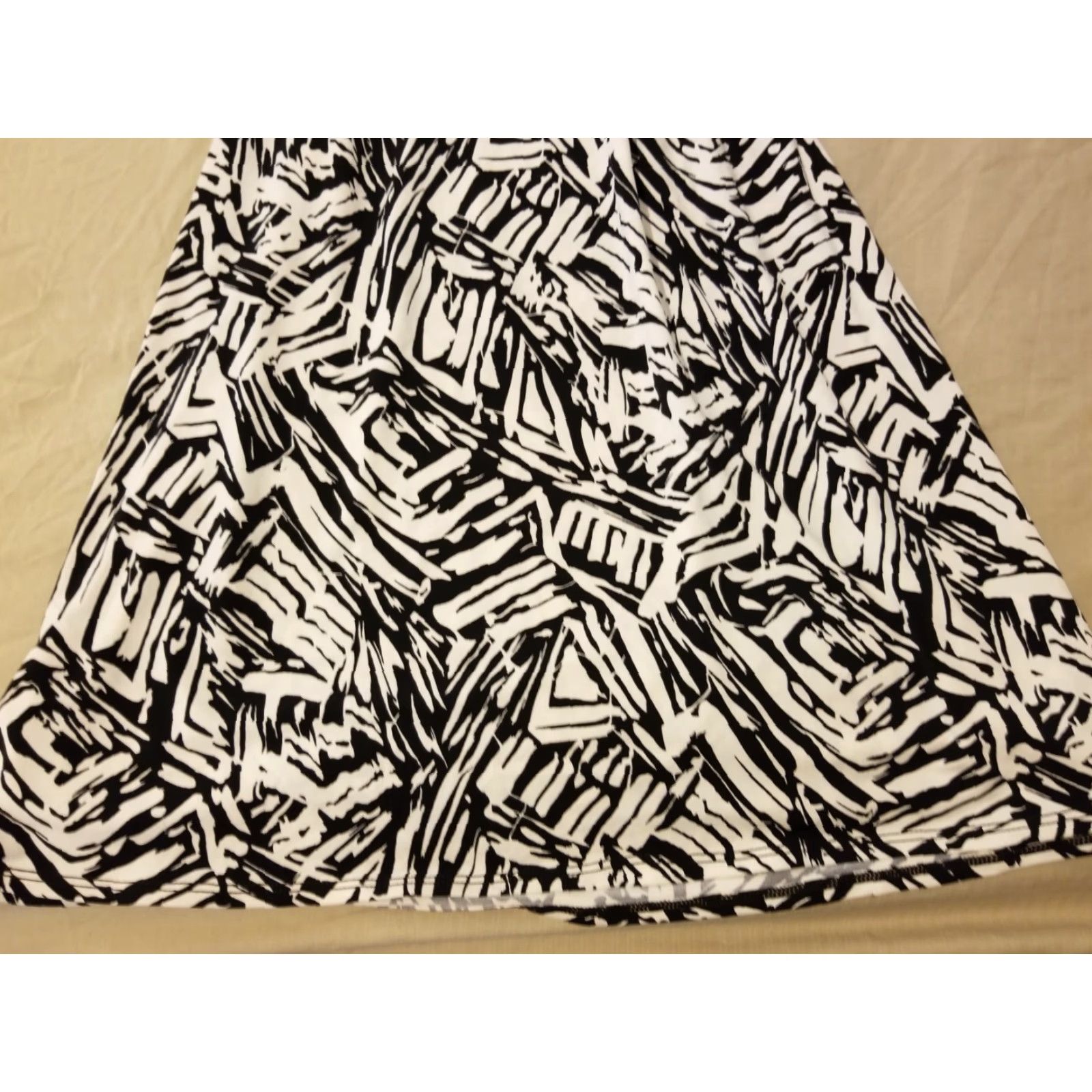 Bcbgmaxazria Womens BCBGMAXAZRIA Dress M Medium Black White Cotton A-Line Knee Length Womens Size M / US 6-8 / IT 42-44 - 4 Thumbnail