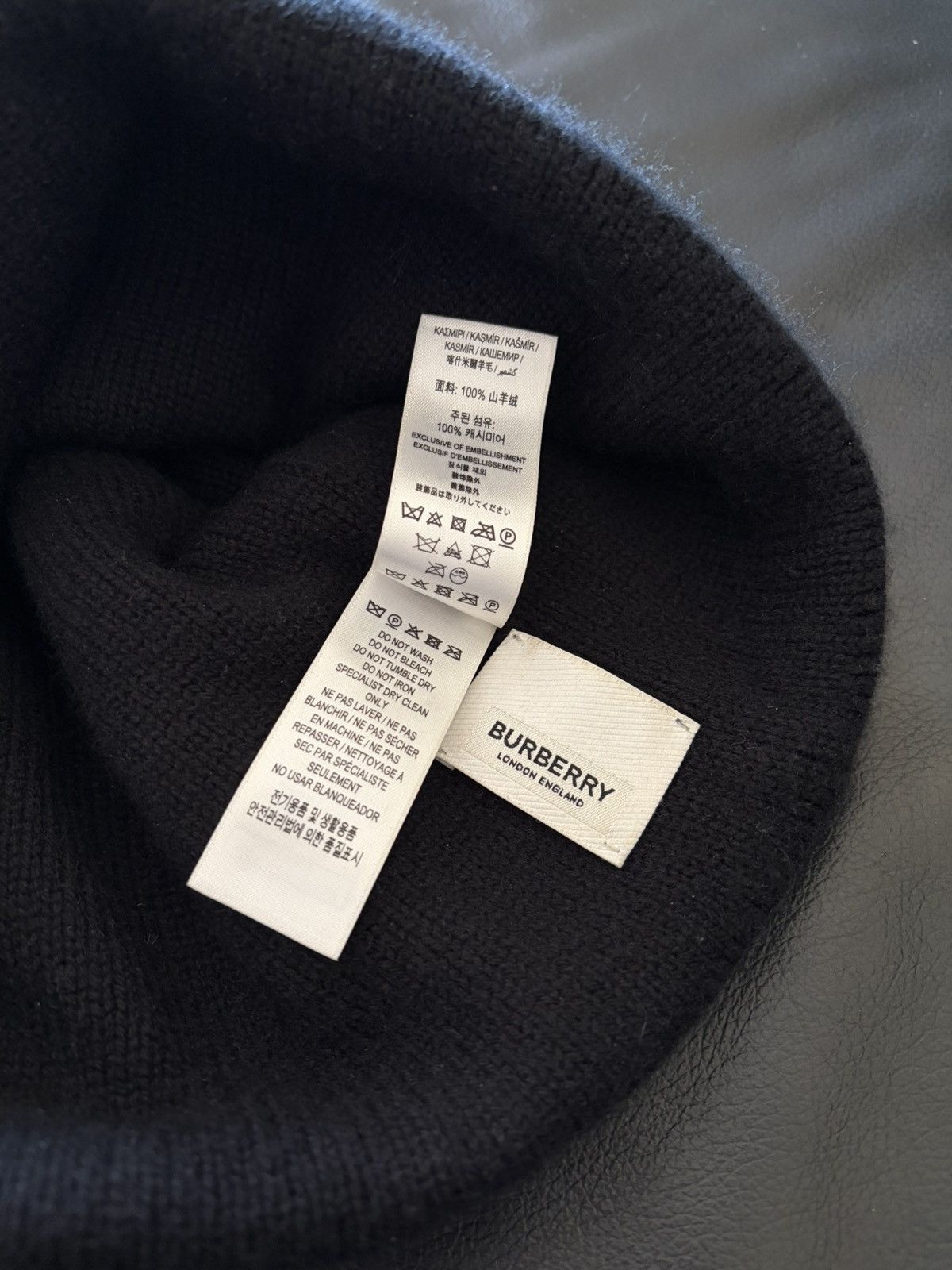 Burberry Burberry Ghost Crest Cashmere Beanie Size ONE SIZE - 4 Thumbnail