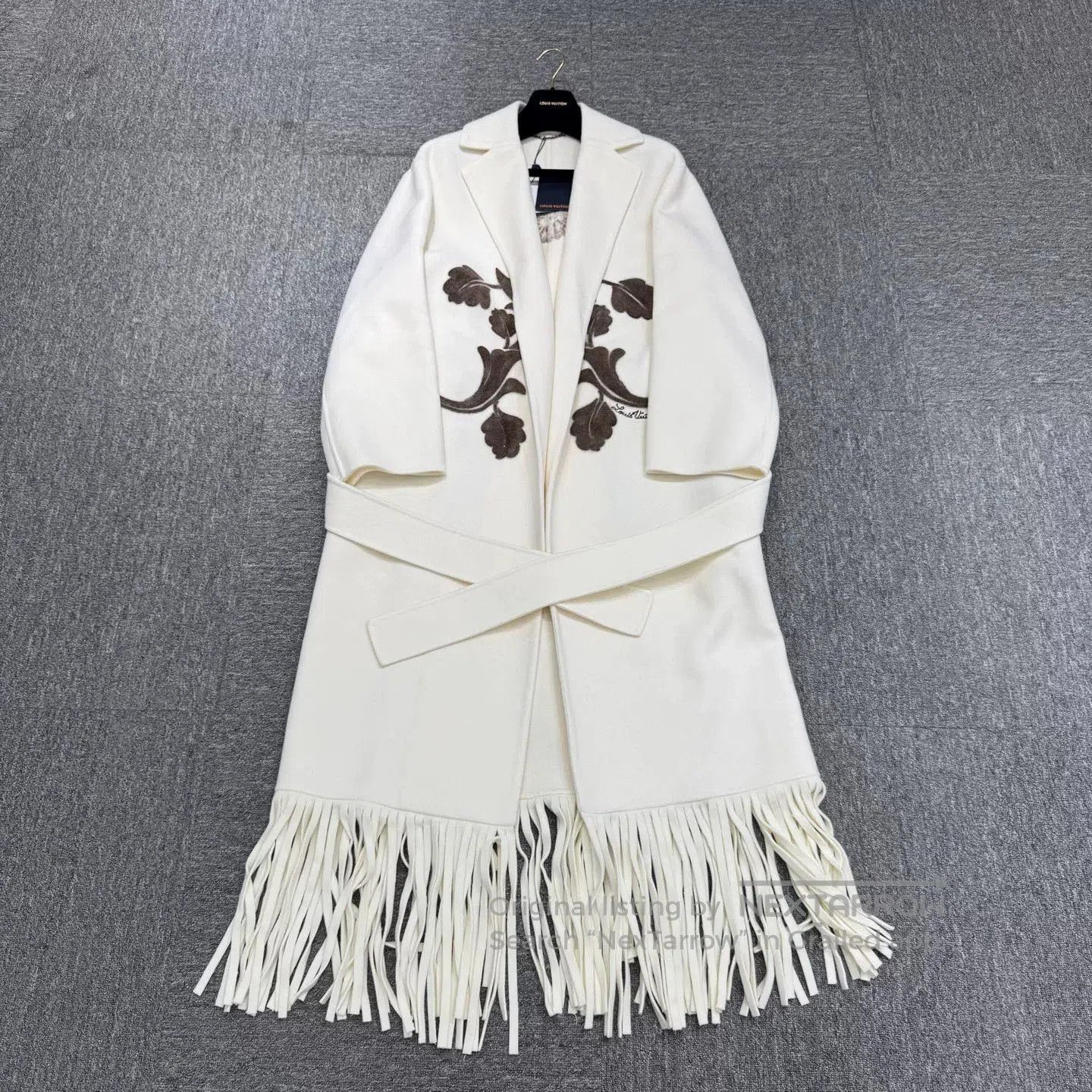 Louis Vuitton Louis Vuitton Indian Style Fringe Coat. Size US S / EU 44-46 / 1 - 1 Thumbnail