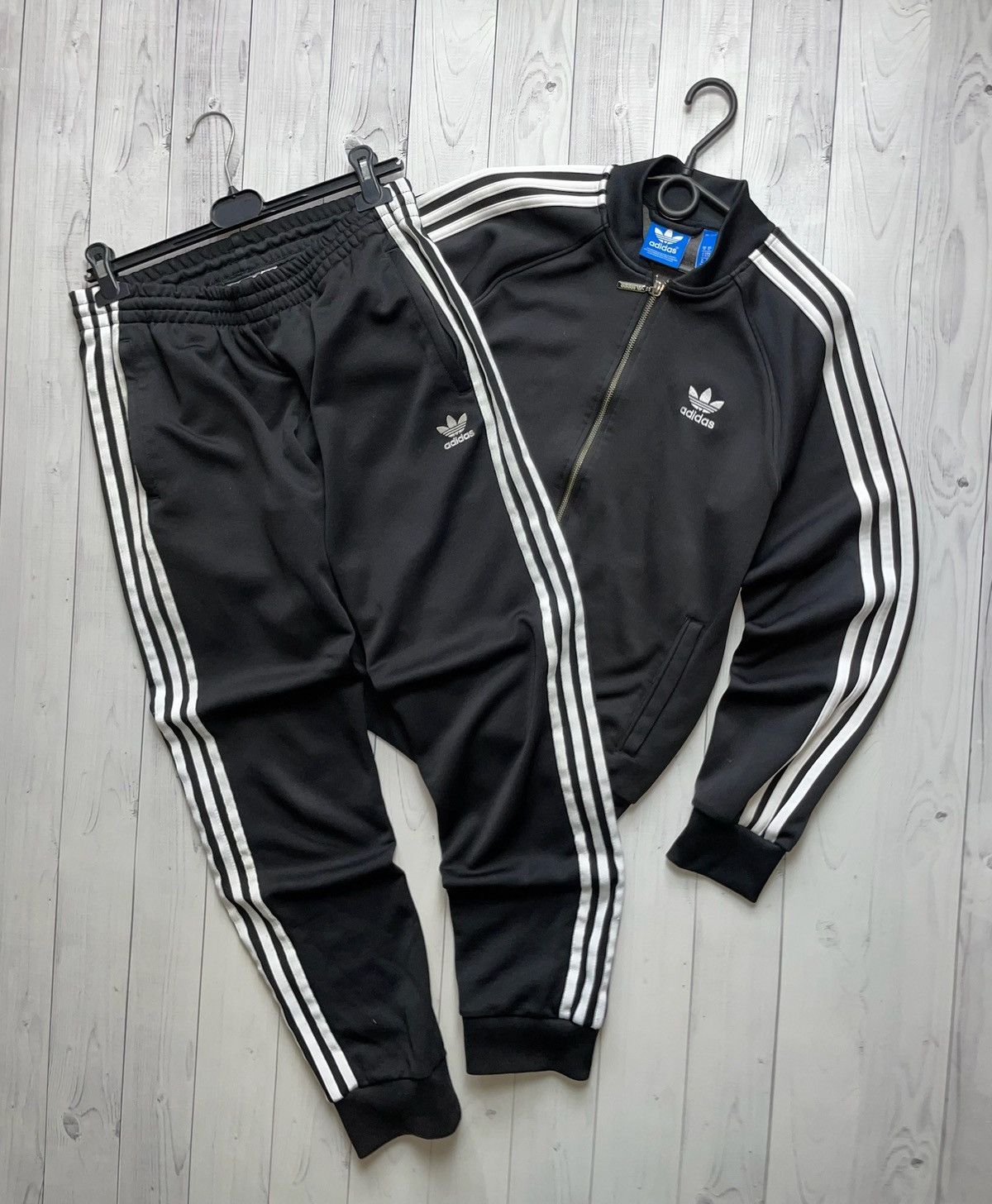 Adidas × Vintage Vintage adidas originals tracksuit logo striped Size US M / EU 48-50 / 2 - 1 Thumbnail