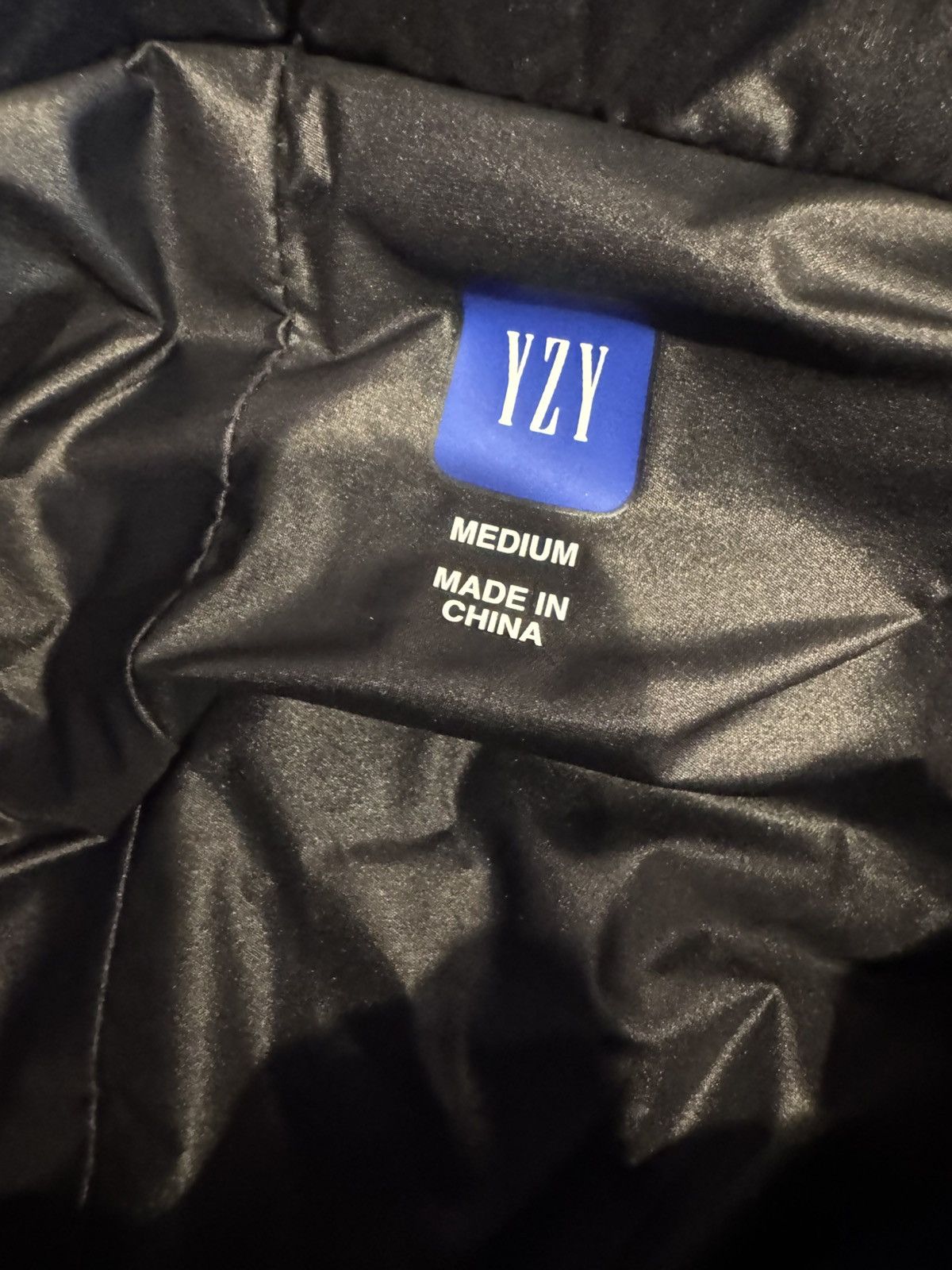 Balenciaga × Gap × Kanye West YZY x GAP LONG ROUND JACKET in BLACK (MEDIUM) Size US M / EU 48-50 / 2 - 1 Thumbnail