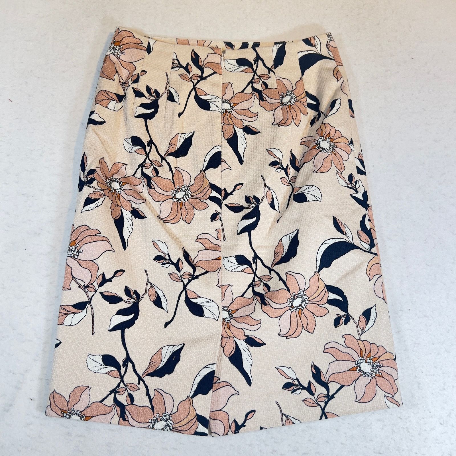 Ann Taylor Ann Taylor Petite Pencil Skirt 00P Japanese Floral Lined Size 24" / US 00 / IT 34 - 13 Thumbnail