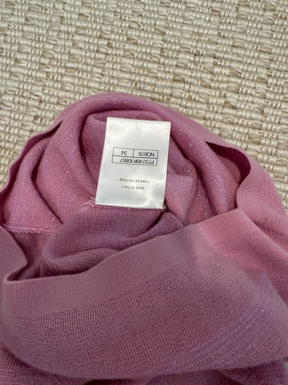 Chanel chanel 23 cashmere tee szie 34 Size XS / US 0-2 / IT 36-38 - 7 Thumbnail
