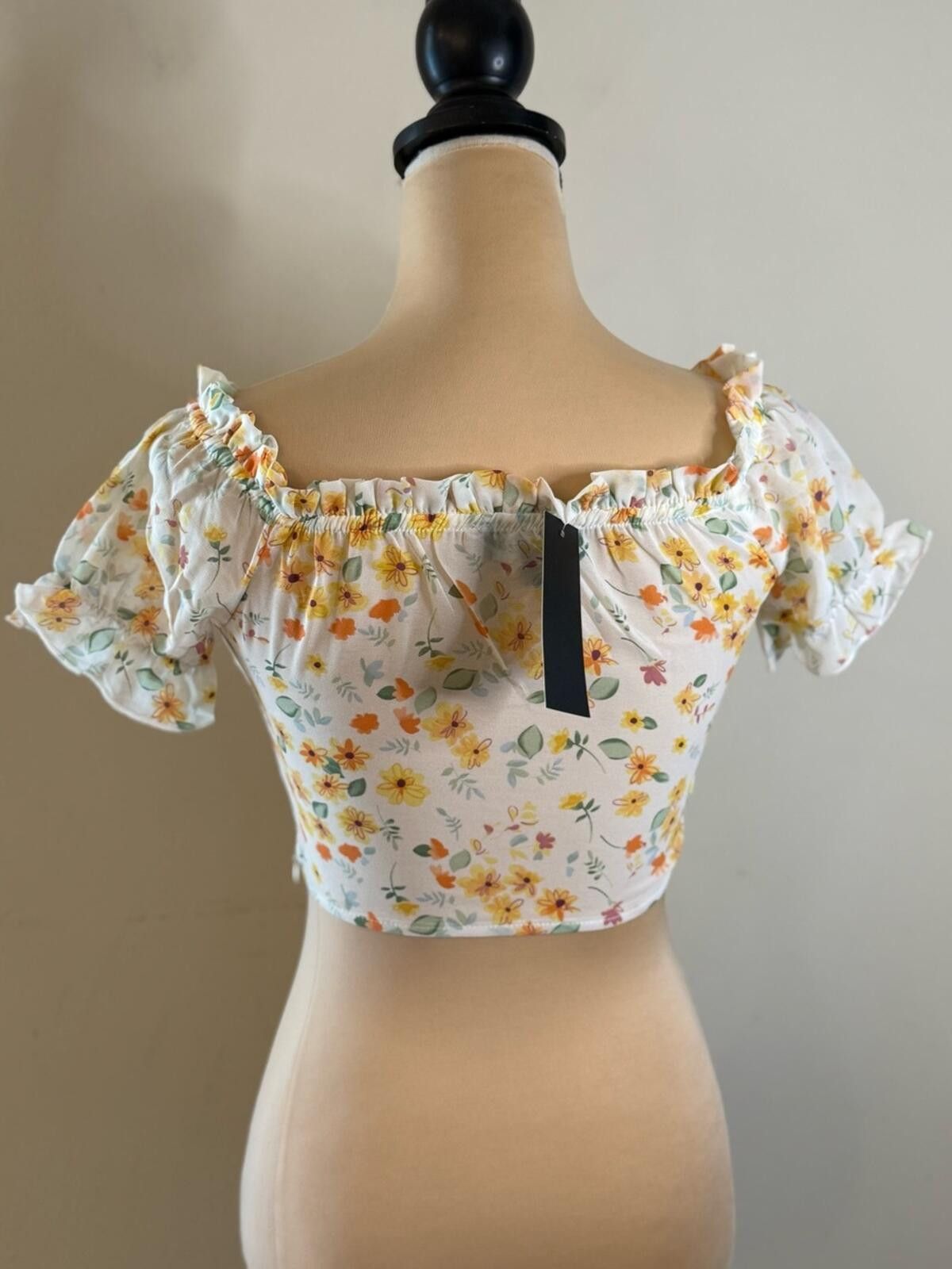 Other Eilly Bazar ditsy floral crop top ruffled short sleeves SM Size S / US 4 / IT 40 - 4 Thumbnail