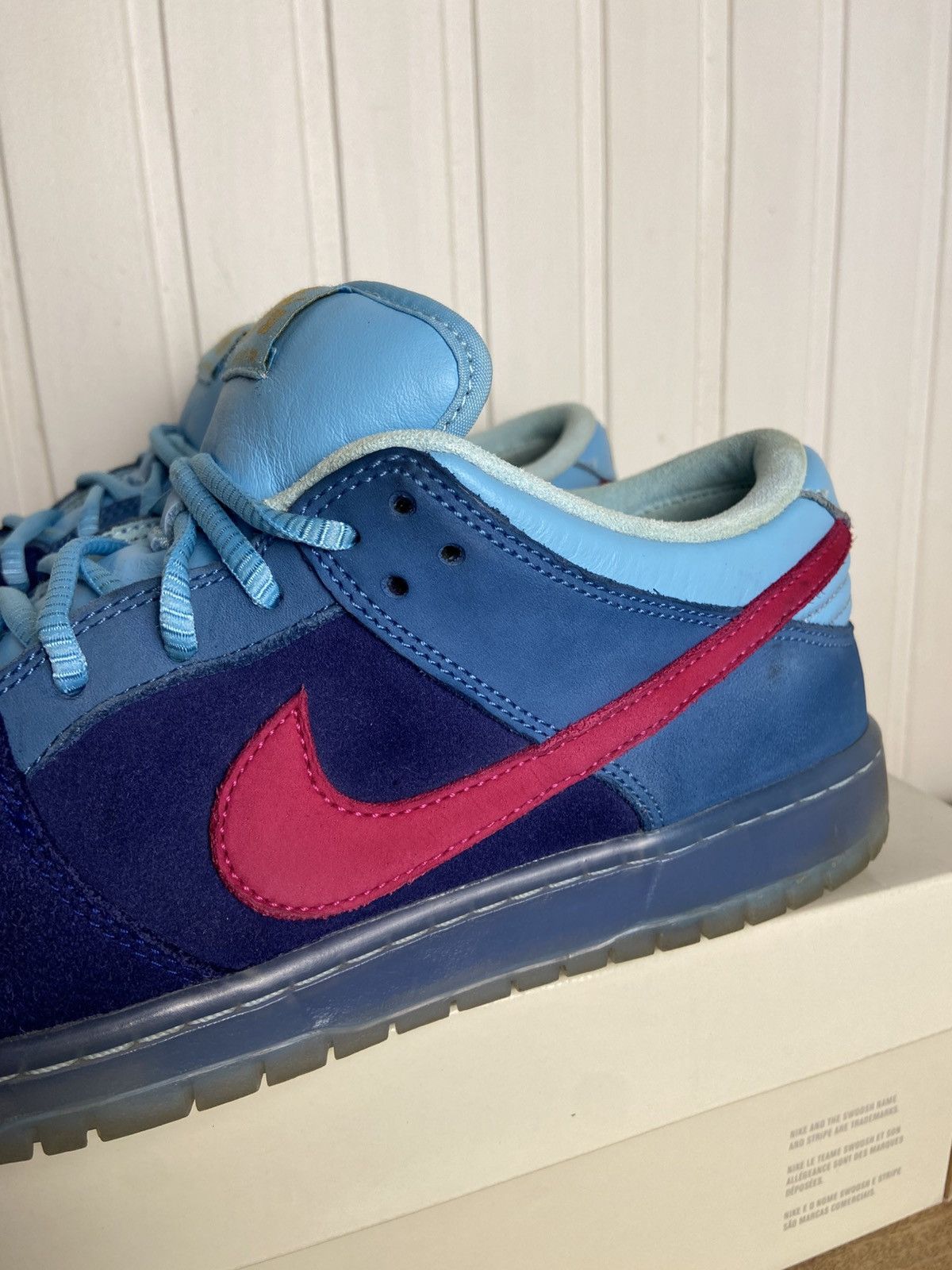 Nike Used Nike SB Dunk Low "Run The Jewels" authentic size 11US Size US 11 / EU 44 - 2 Thumbnail