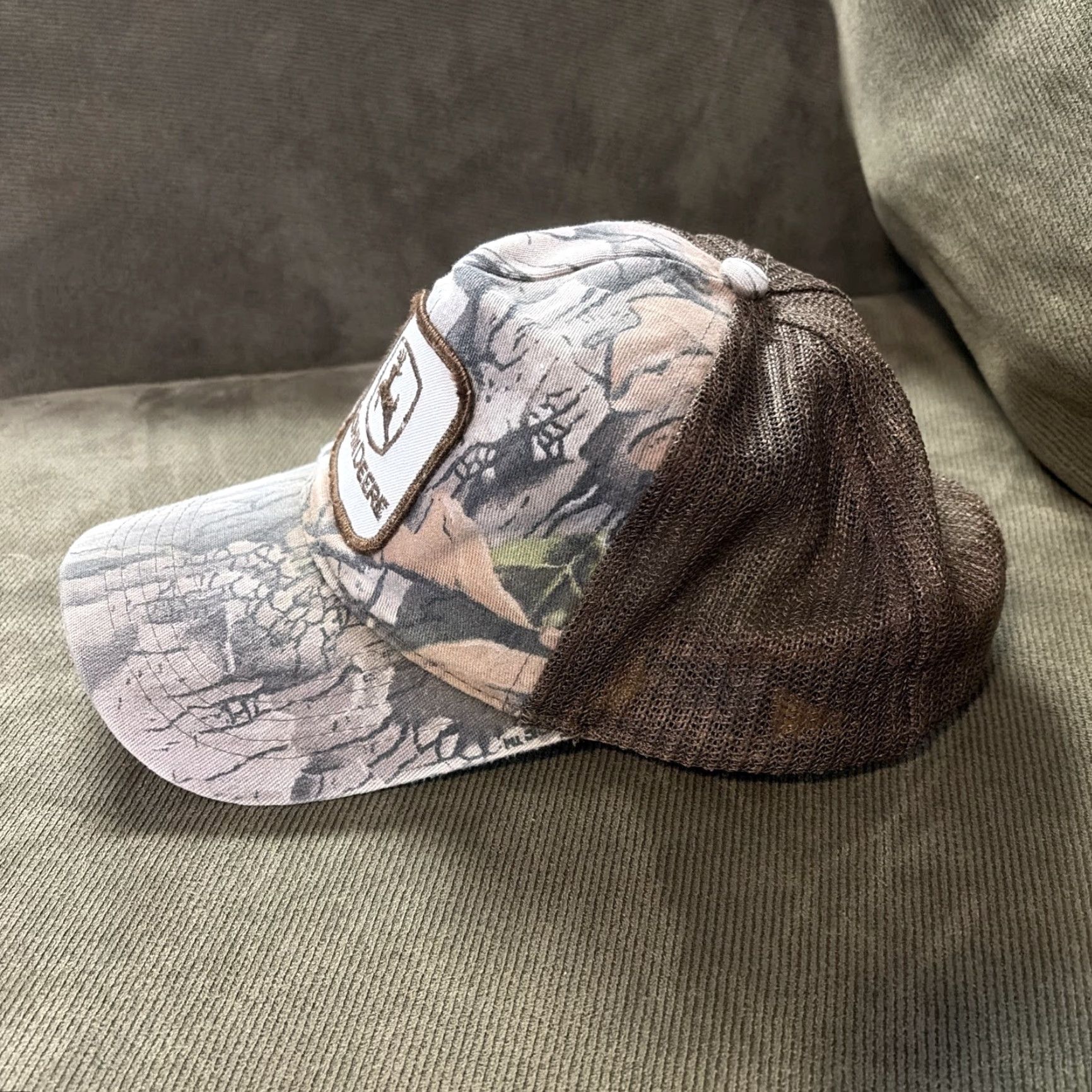 John Deere VINTAGE John Deere Snapback Hat Trucker Lynch Camo Beige Brown Tan Hat Mens One Size Cap Farmer Size ONE SIZE - 4 Thumbnail