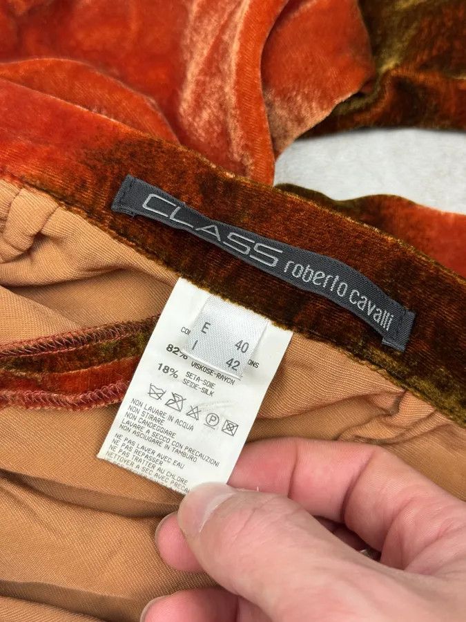 Roberto Cavalli 2000s Roberto Cavalli Red Velvet Abstract Pants Size 26" / US 2 / IT 38 - 9 Thumbnail