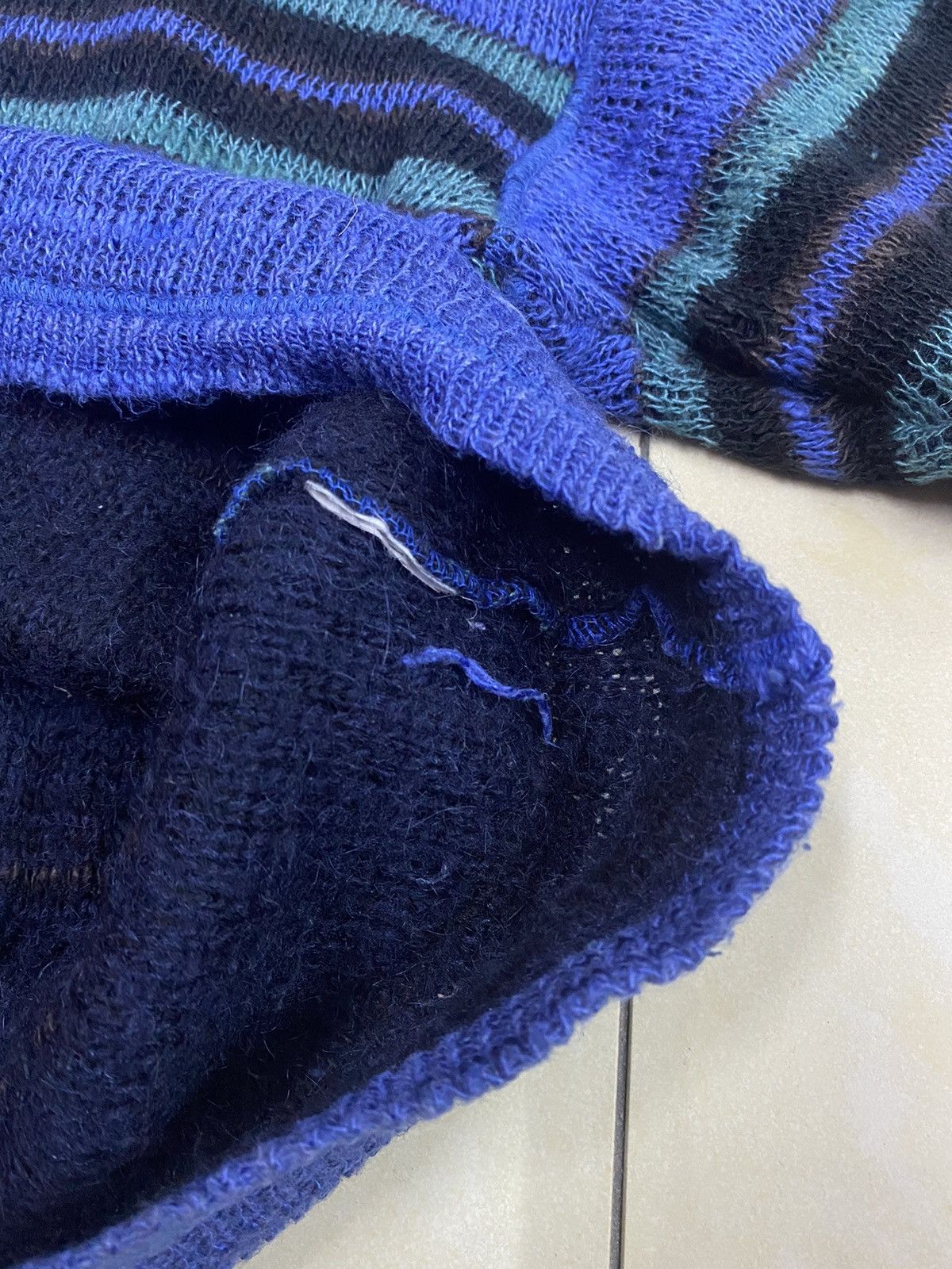 Issey Miyake × Vintage Vintage Issey Miyake Ripped Knit Sweater Size US M / EU 48-50 / 2 - 11 Thumbnail