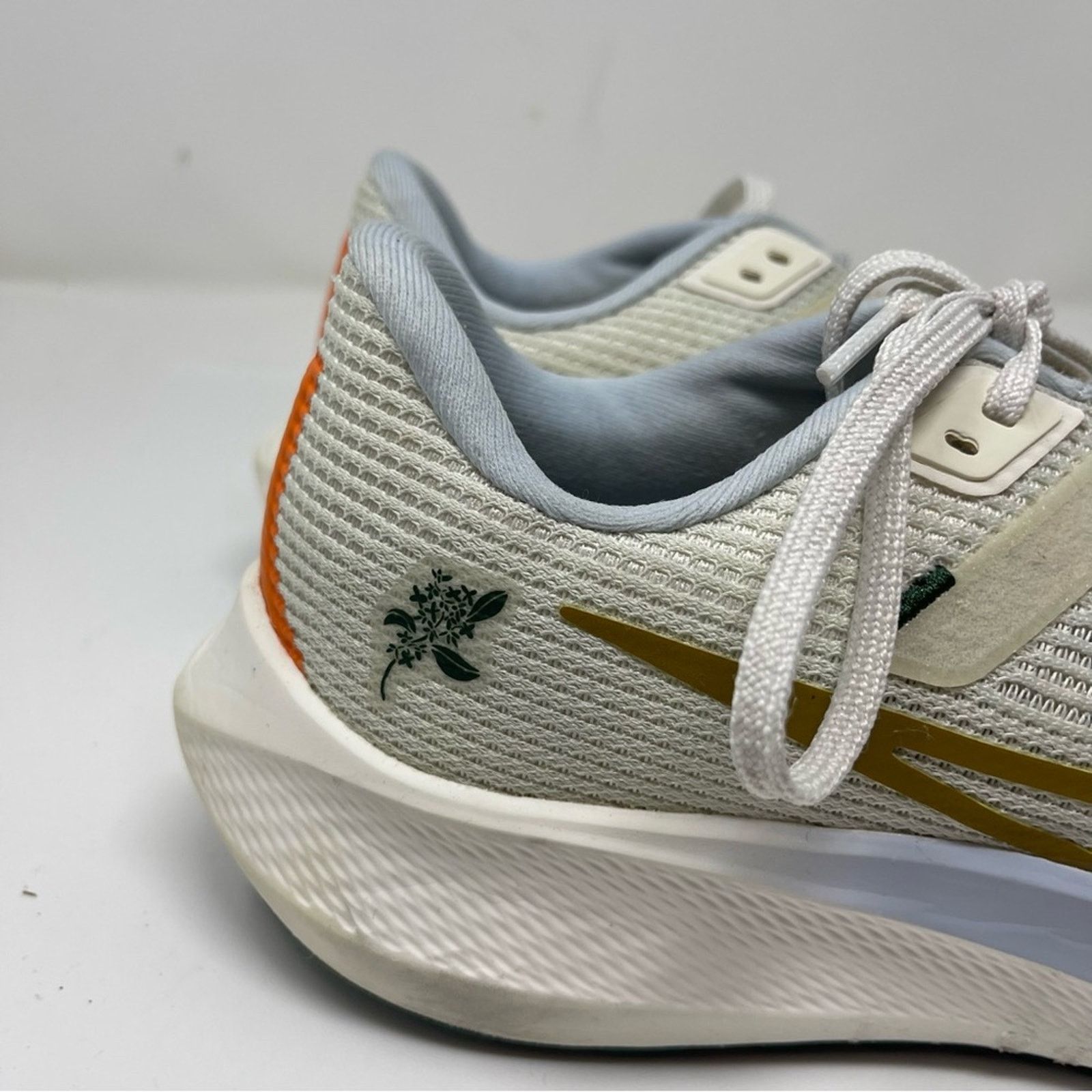 Nike Nike Air Zoom Pegasus 40 Sea Glass Bright Mandarin Men Size US 10 / EU 43 - 3 Thumbnail