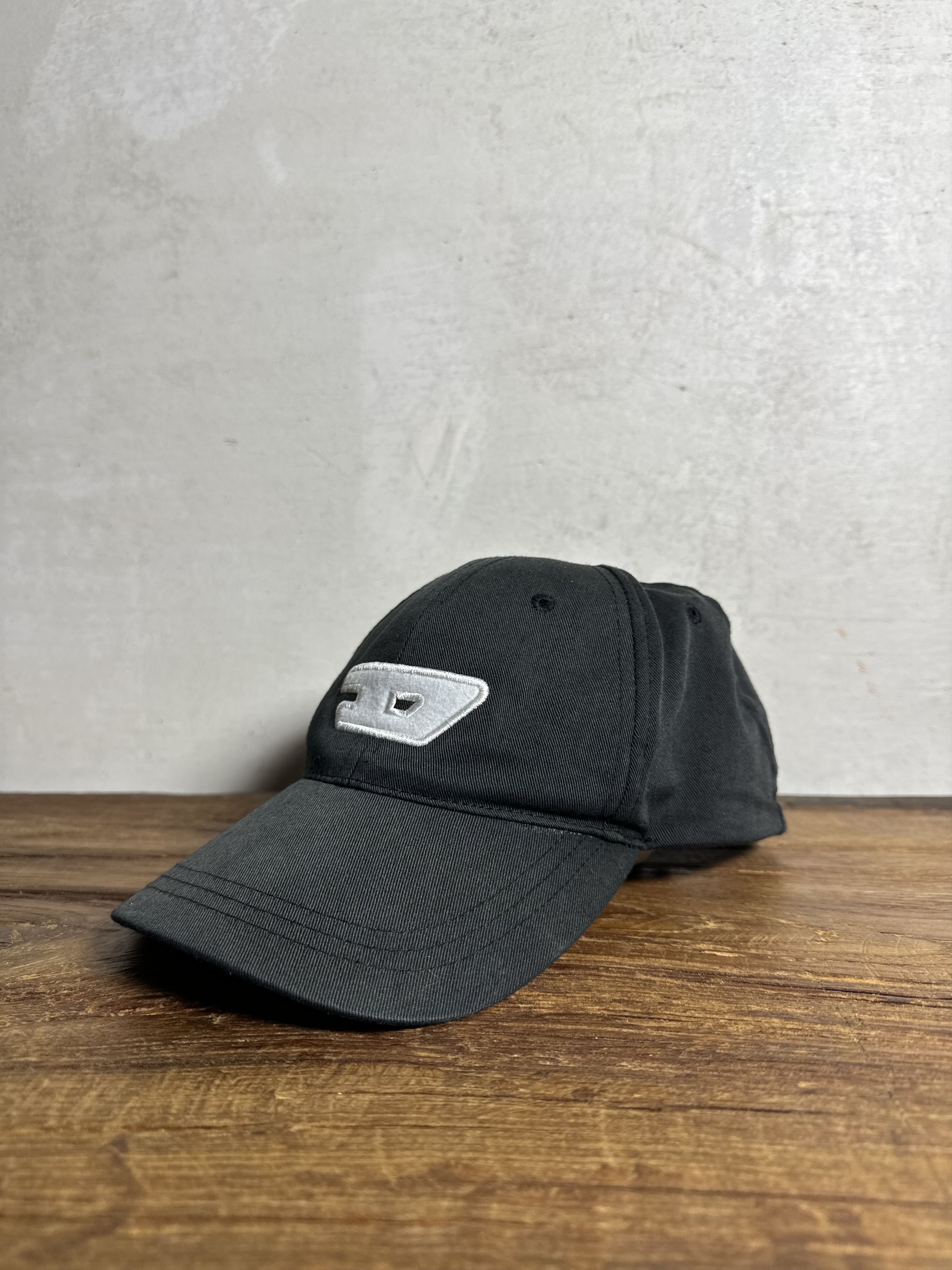 Diesel Vintage Diesel Logo Cap Size ONE SIZE - 1 Thumbnail
