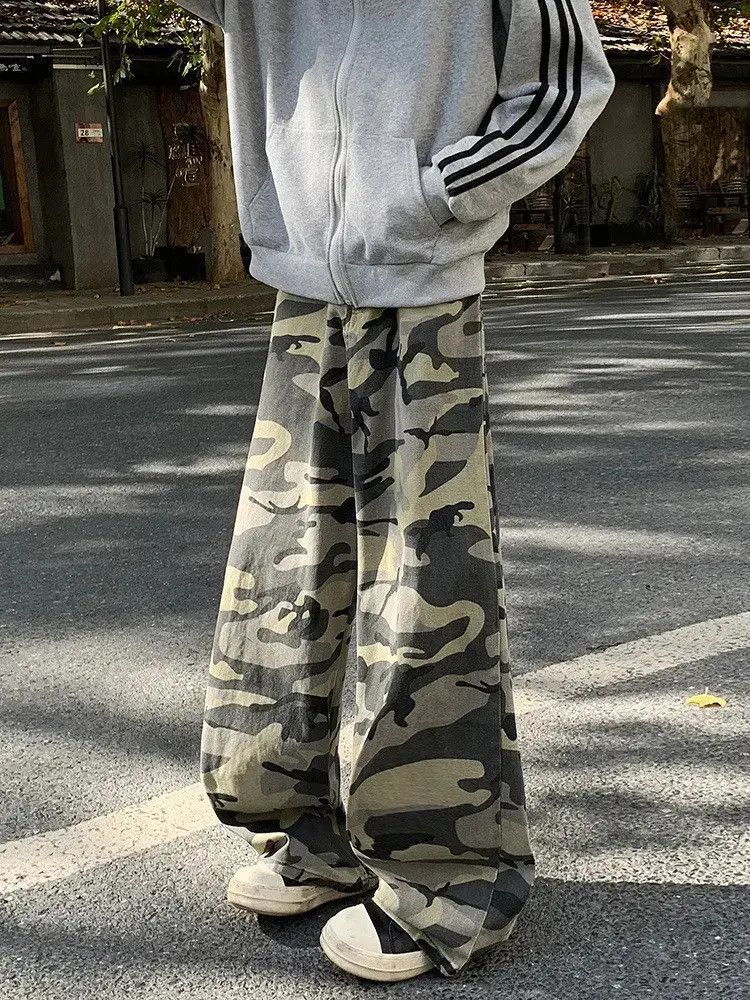Japanese Brand Retro loose camouflage straight leg jeans Size US 32 / EU 48 - 1 Thumbnail