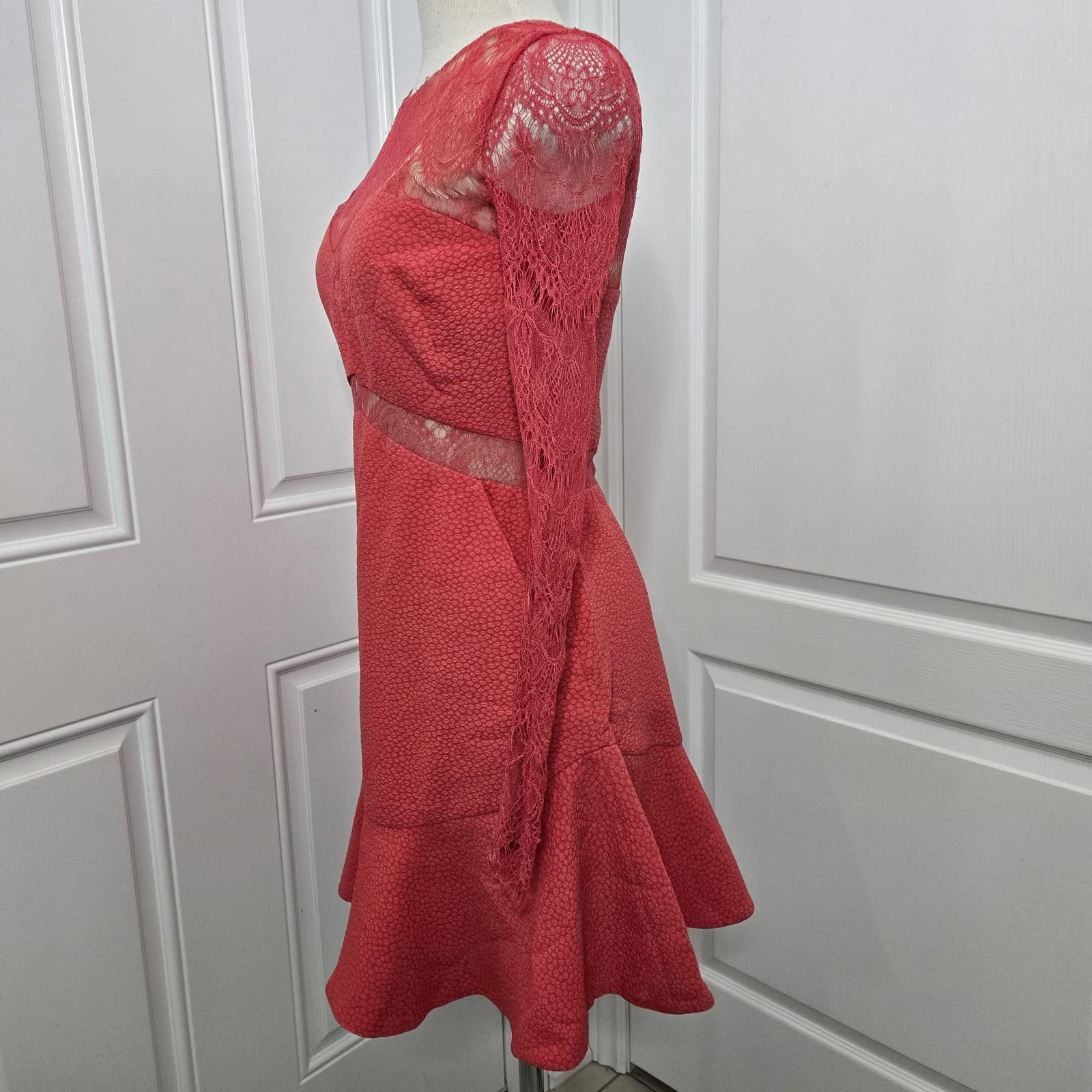 Designer Three Floor Dress One Oh One Paradise Fit Flare Size S / US 4 / IT 40 - 2 Thumbnail