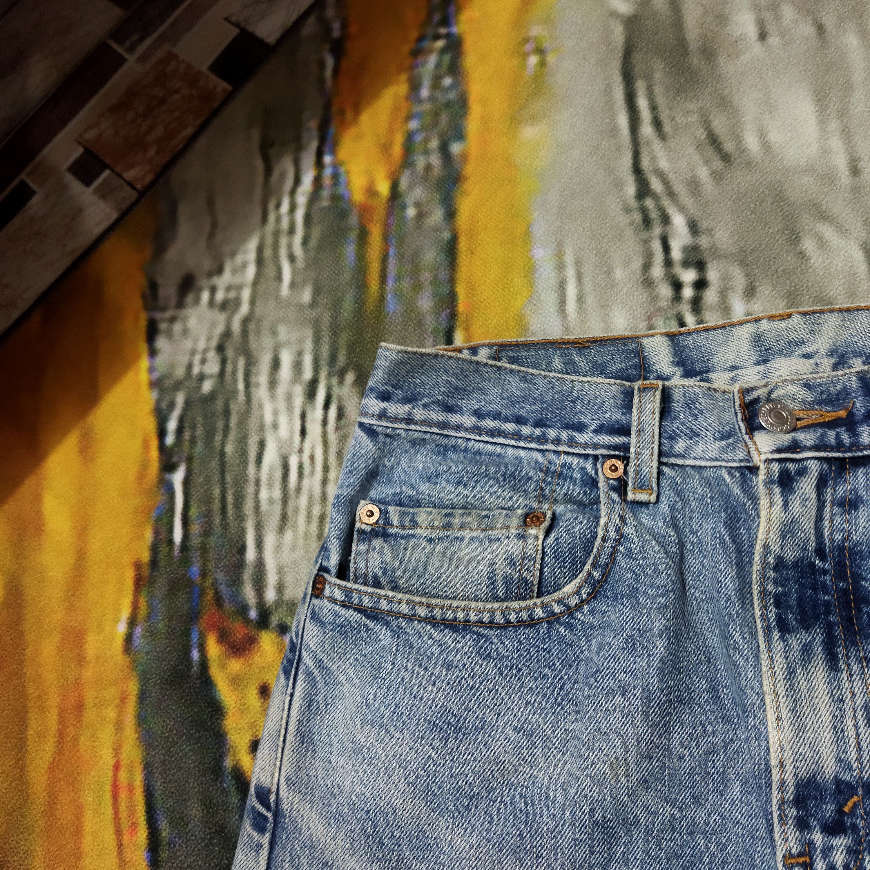 Levi's × Vintage VINTAGE LEVIS 505 DISTRESSED FADED BLUE JEANS PANTS Size US 31 - 4 Thumbnail