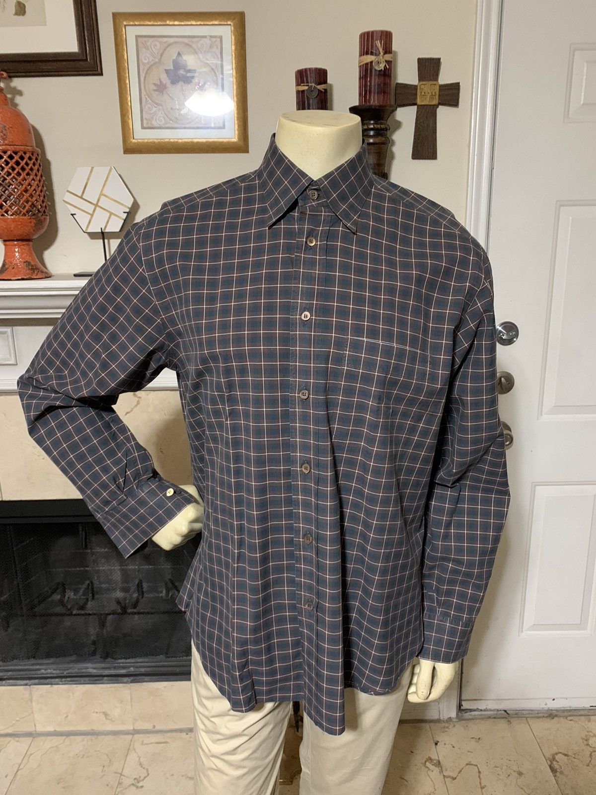 Hidden Button Plaid shirt