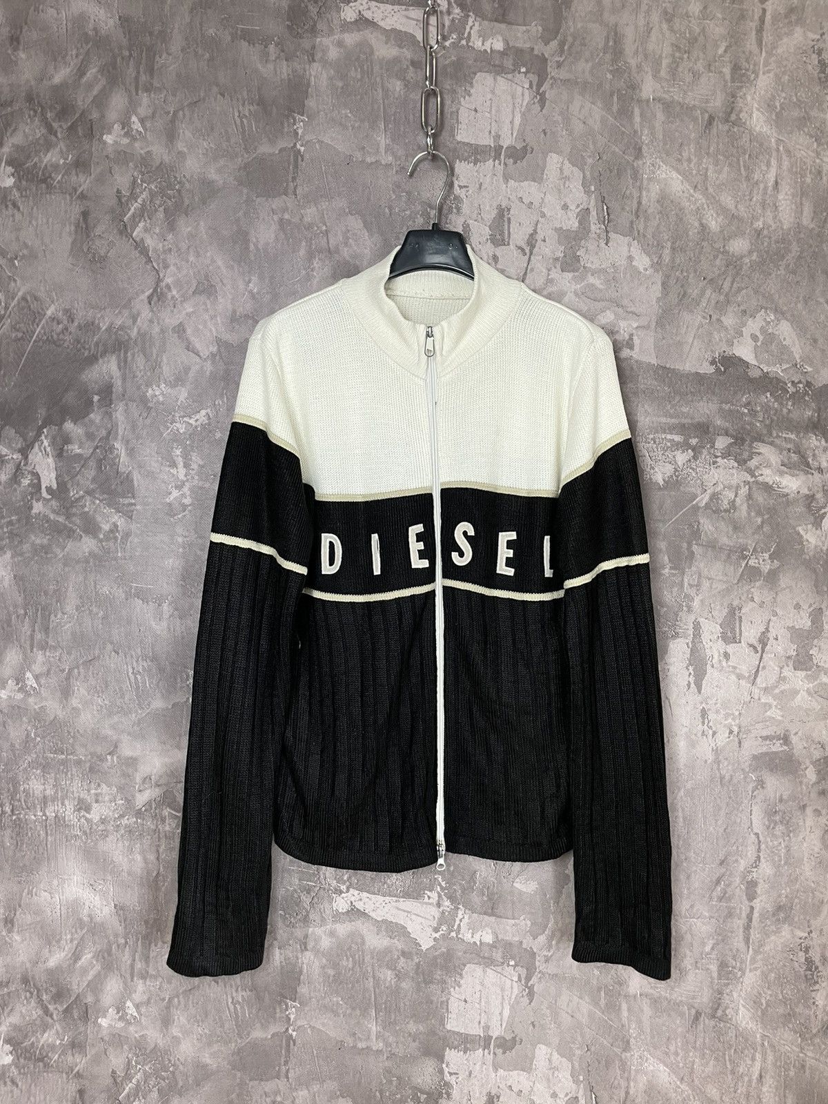 Diesel × If Six Was Nine × Japanese Brand Vintage Diesel Big Center Logo Y2K Avant Garde Boxy Sweater Size US S / EU 44-46 / 1 - 1 Thumbnail