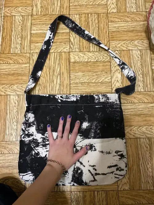 Goods × Hypebeast Bag Vintage Shoulder Canvas Bag Cross-body Harajuku Size ONE SIZE - 4 Thumbnail