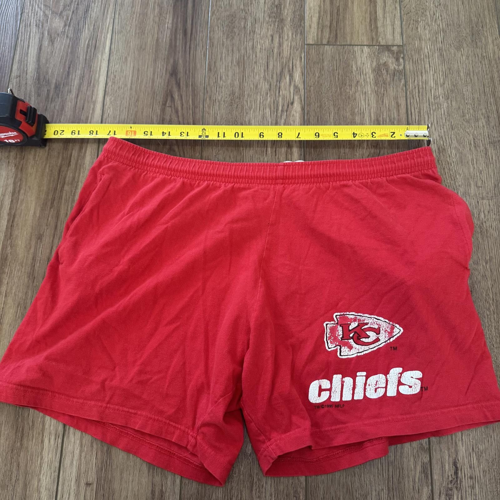 Other Vintage 90s Kansas City Chiefs Red Shorts Size US 32 / EU 48 - 8 Thumbnail