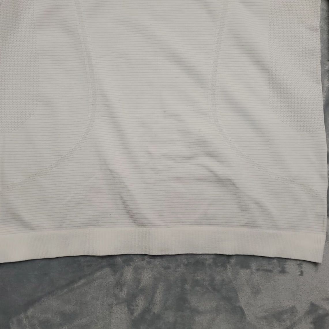 Lululemon VINTAGE Lululemon Shirt Womens Small White Striped Ribbed Trim Performance 4 way Stretch Size S / US 4 / IT 40 - 2 Thumbnail