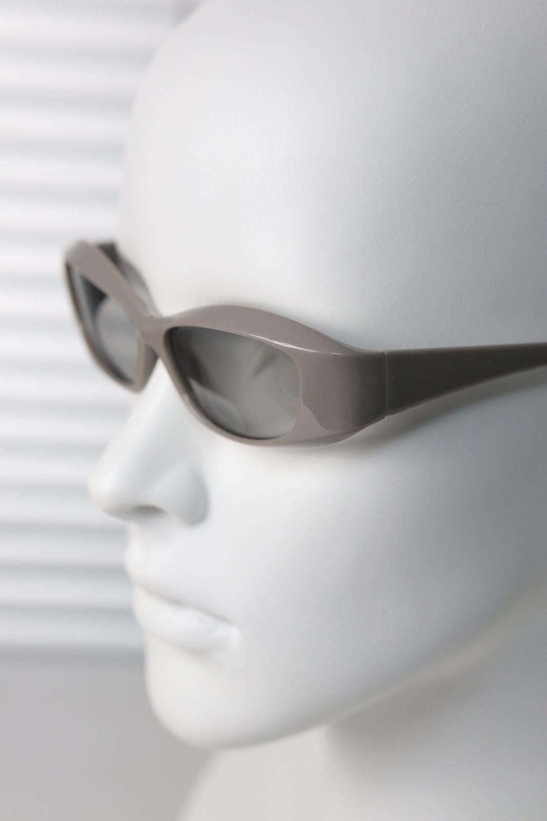 Japanese Brand Rare Vtg Y2k Avant Garde Round Sunglasses Grey Unisex OS Size ONE SIZE - 7 Thumbnail