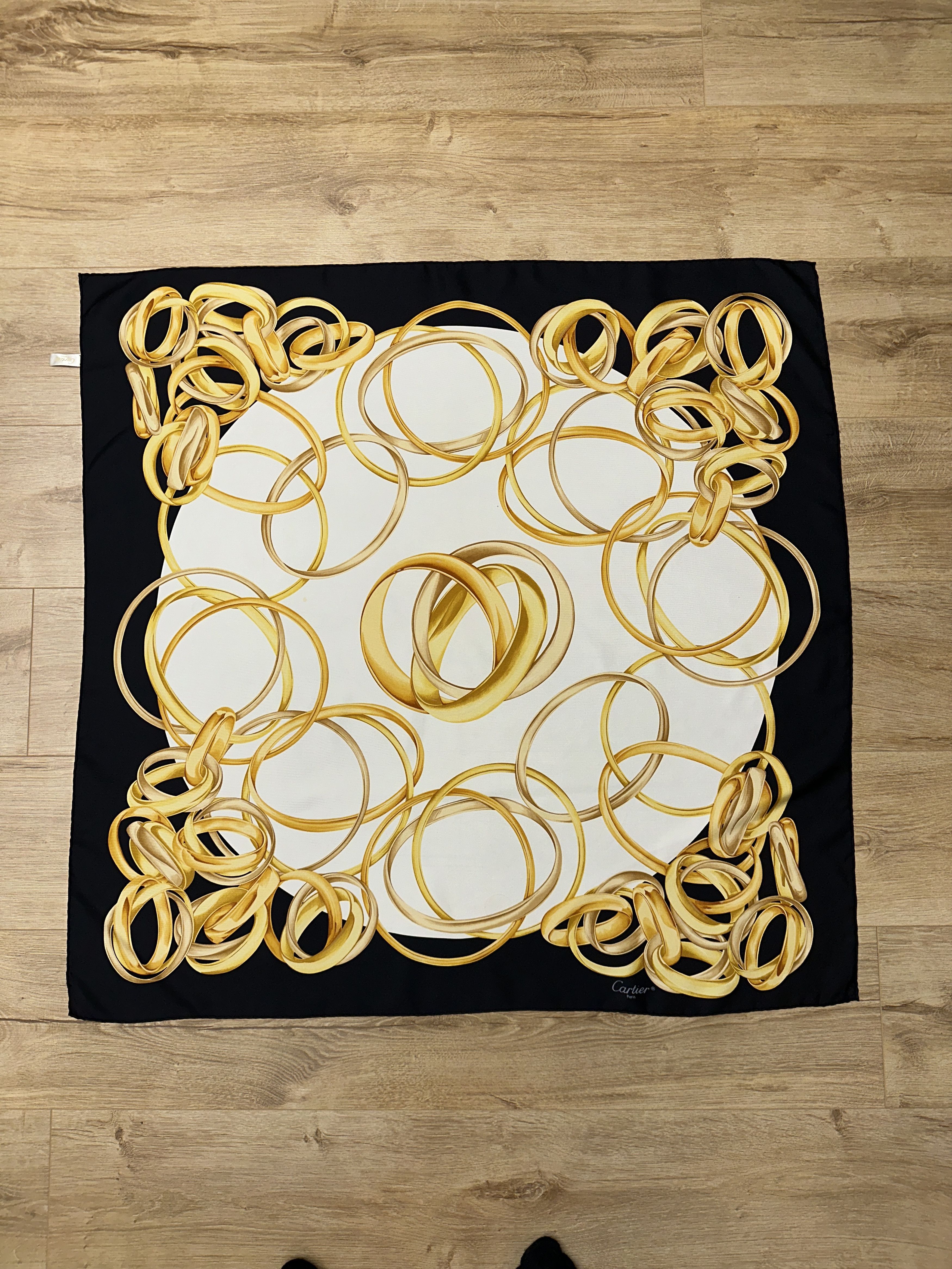 Cartier Cartier Silk Scarf 90 Interlocking Gold Rings Jewelry Size ONE SIZE - 2 Thumbnail