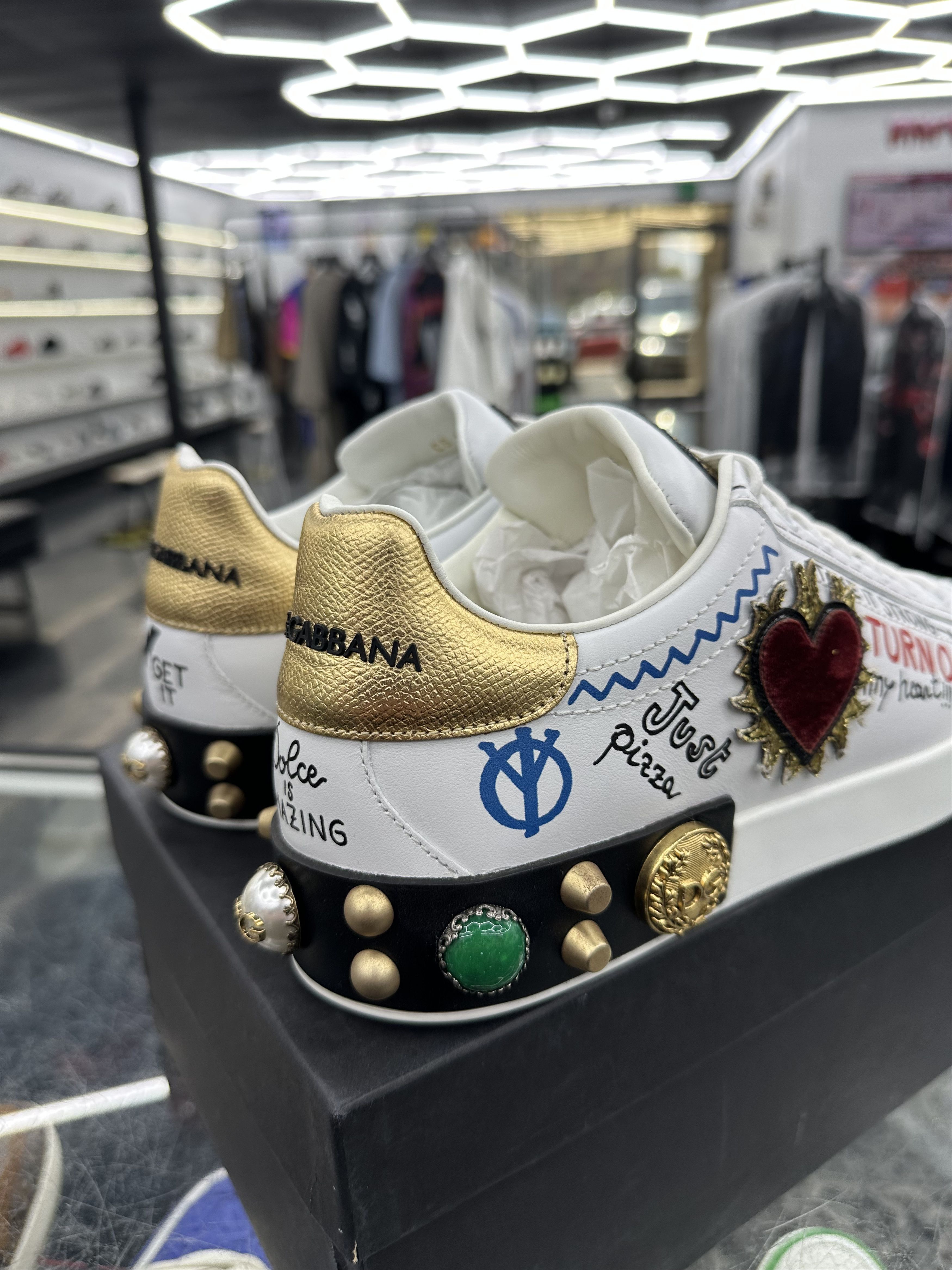 Dolce & Gabbana Portofino White DG Logo Heart Pearl Logo Graffiti Size US 10 / EU 43 - 4 Thumbnail