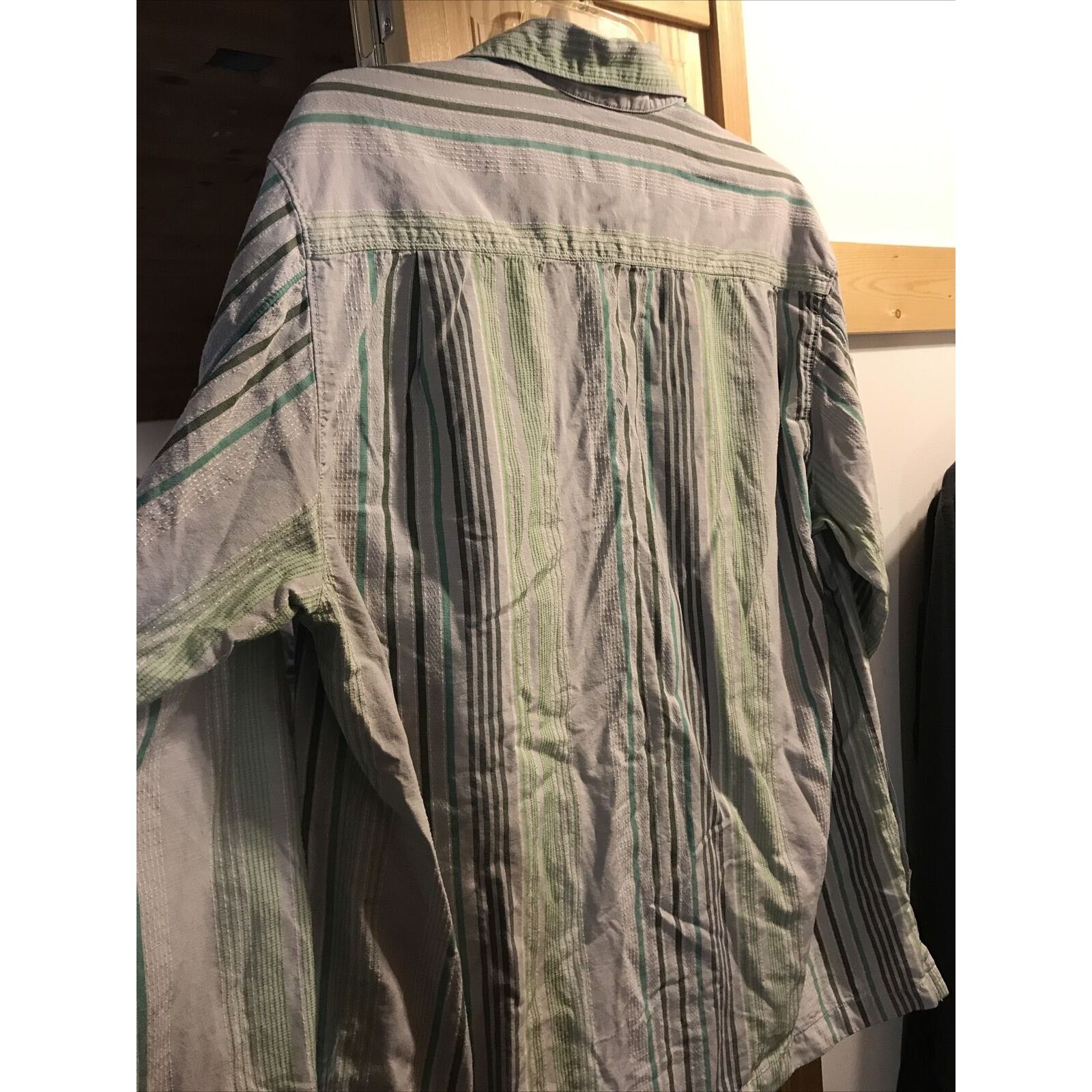 Tommy Bahama Tommy Bahama Mens M Striped Silk Blend Button Hawaiian Shirt Size US M / EU 48-50 / 2 - 11 Thumbnail