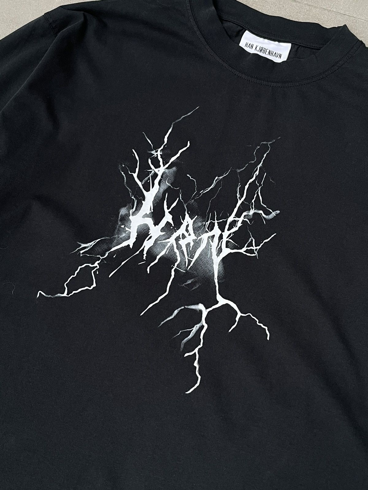 Han Kjobenhavn !DS! FW22 Han Kjobenhavn "HAN" Artwork Boxy Tee Long Sleeve Size US M / EU 48-50 / 2 - 9 Thumbnail