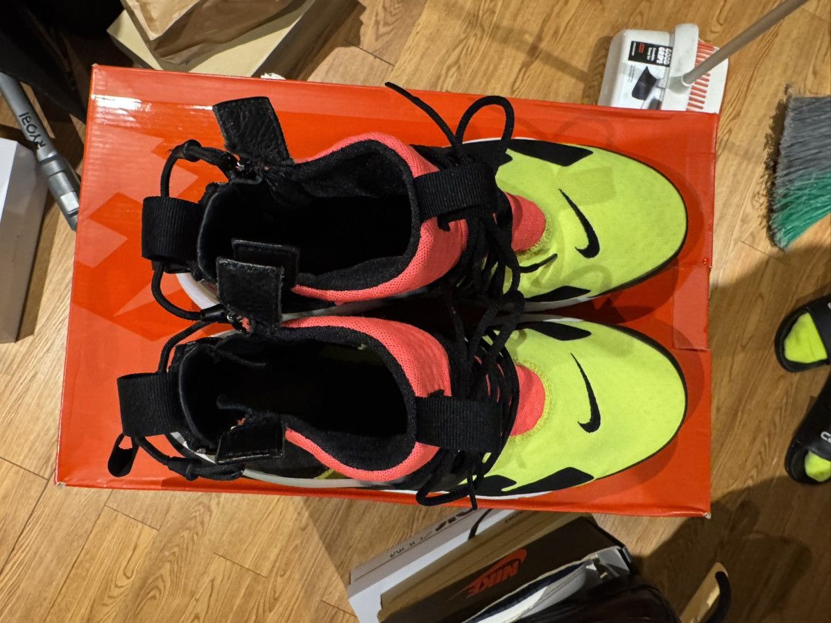 Acronym × Nike AIR PRESTO MID ACRONYM VOLT Size US 8 / EU 41 - 4 Thumbnail