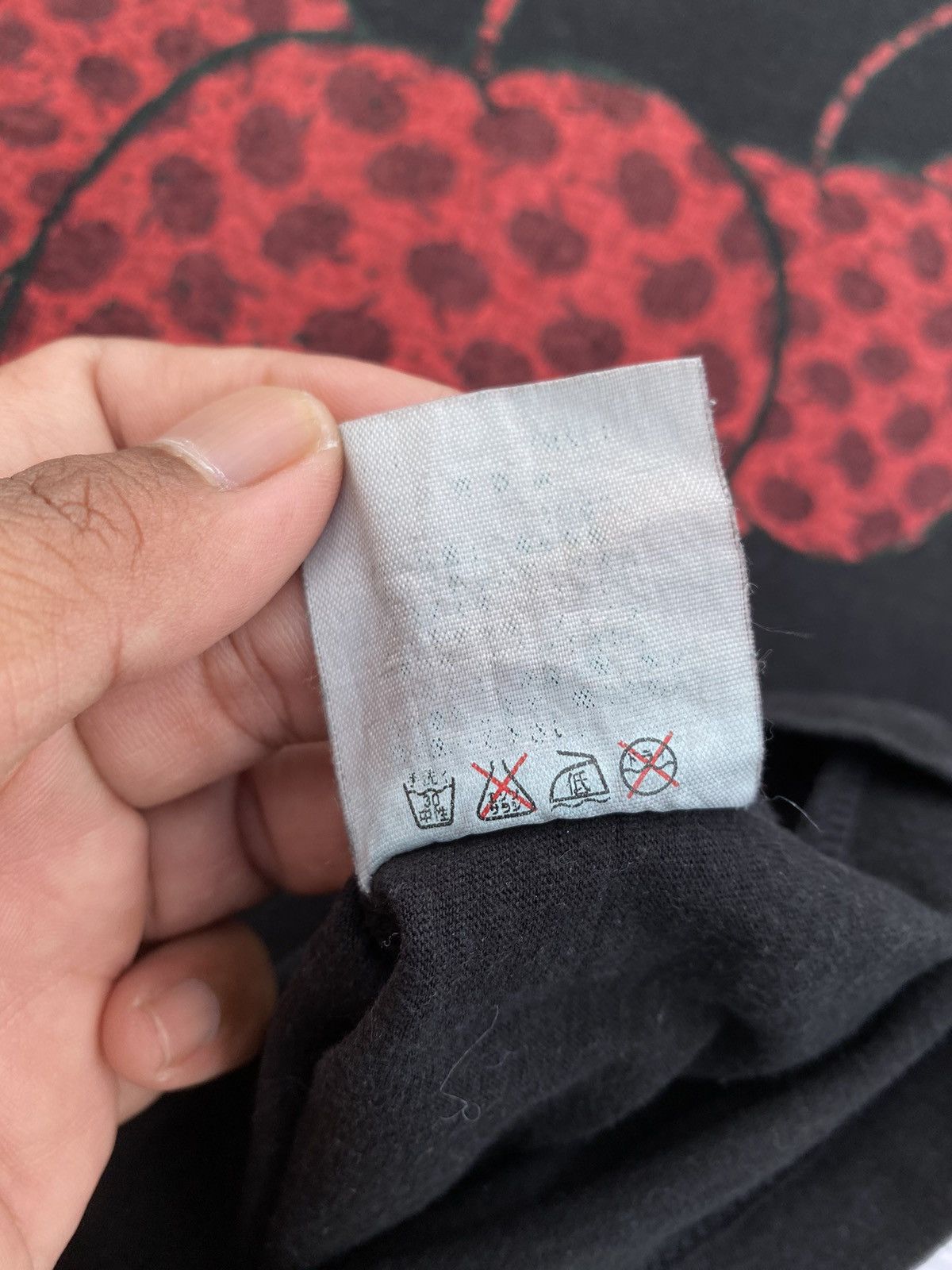 Undercover Rare Undercover Red Apples Tshirt Size US S / EU 44-46 / 1 - 15 Thumbnail
